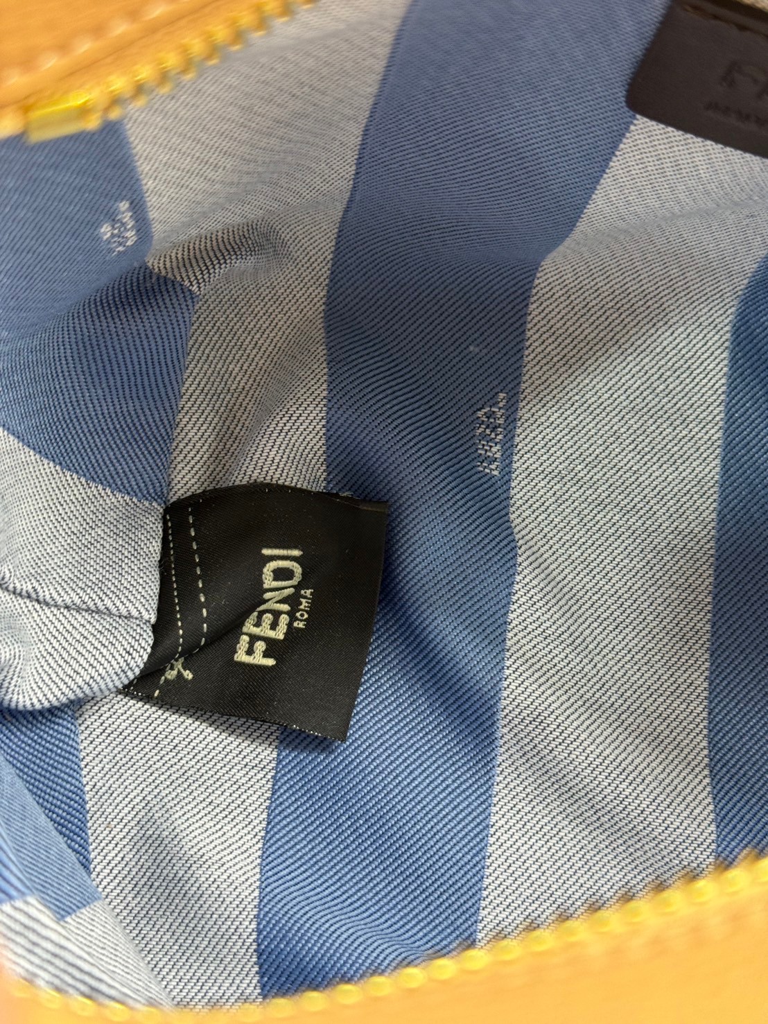 Fendi Roll Mini FF jacquard mini bag / YSL TOTE BAG MINI กระเป๋าสะพายทรงโท้ทไซส์มินิ เกรดออริ 1:1 ใช้งานต่างประเทศได้