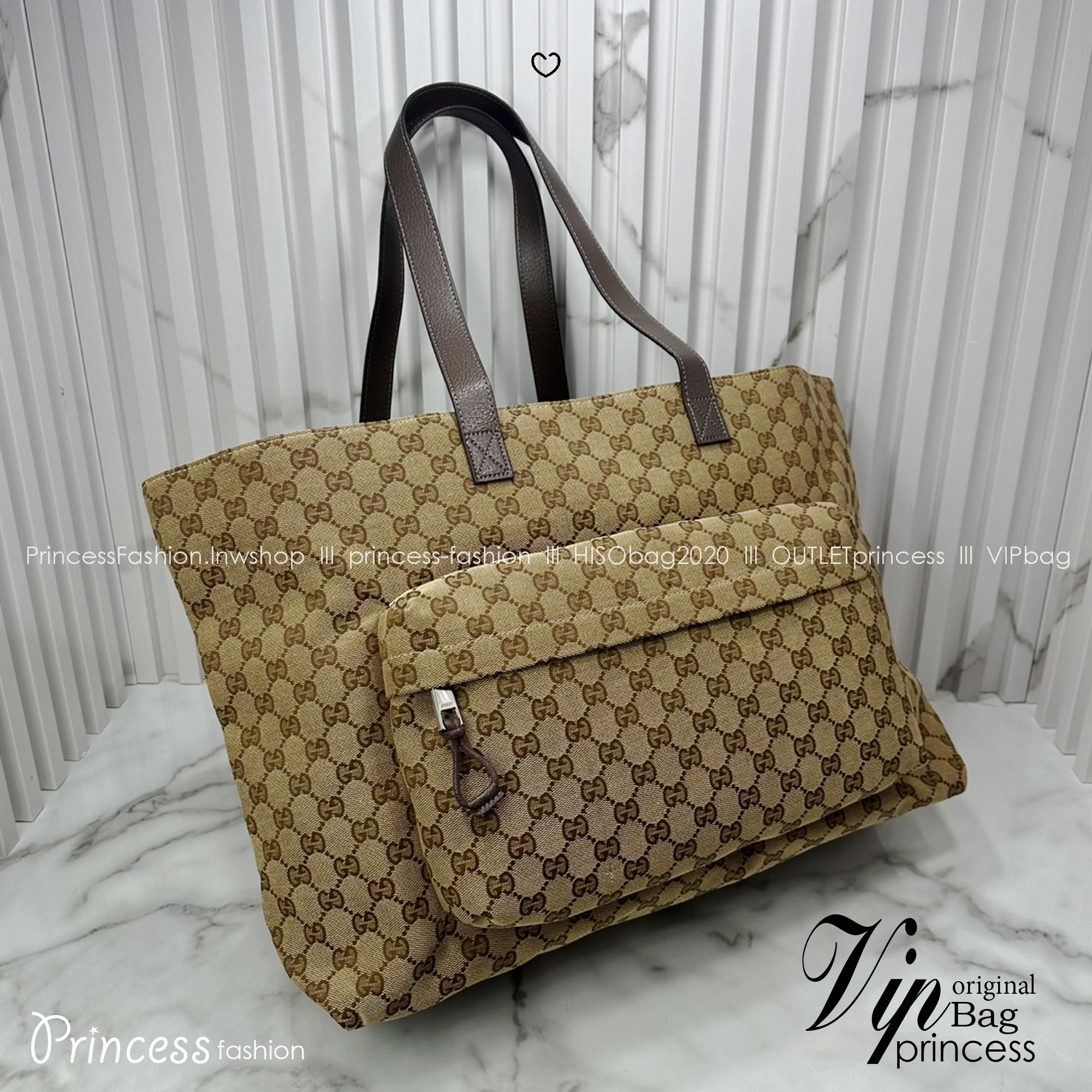 ORI หนังแท้ | GUCCI GG canvas maxi tote bag กระเป๋าสะพายทรงโท้ใบใหญ่ ผ้าแคนวาส GG สีเบจและสีน้ำตาลอีโบนี ซับในผ้าไนลอน ไอเท็มซิกเนเจอร์นำเสนอในคอลเล็กชั่น Fall Winter