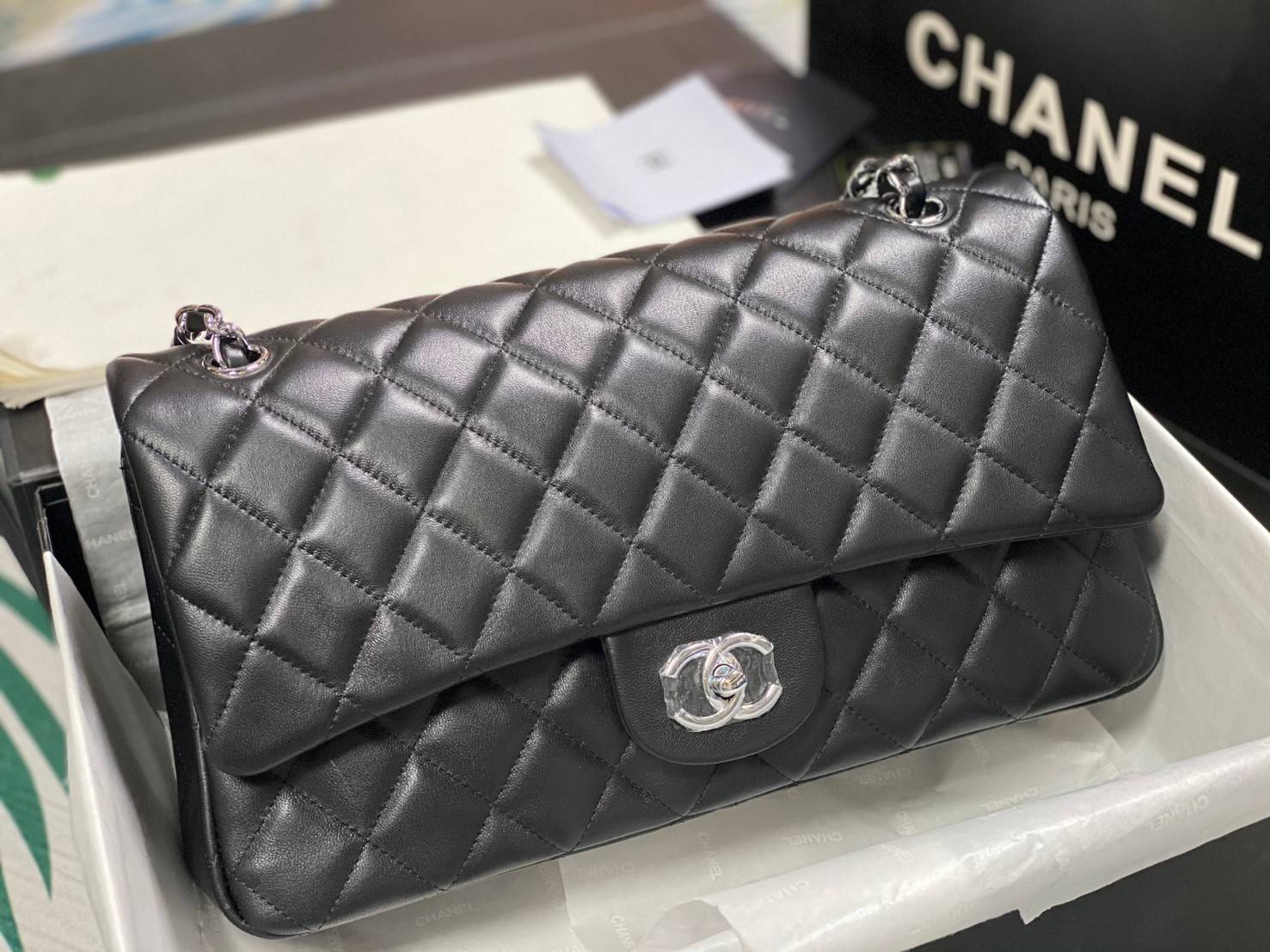 CHANEL LARGE CLASSIC JUMBO HANDBAG 30cm พร้อมส่งที่ไทย Lambskin & Grained Calfskin