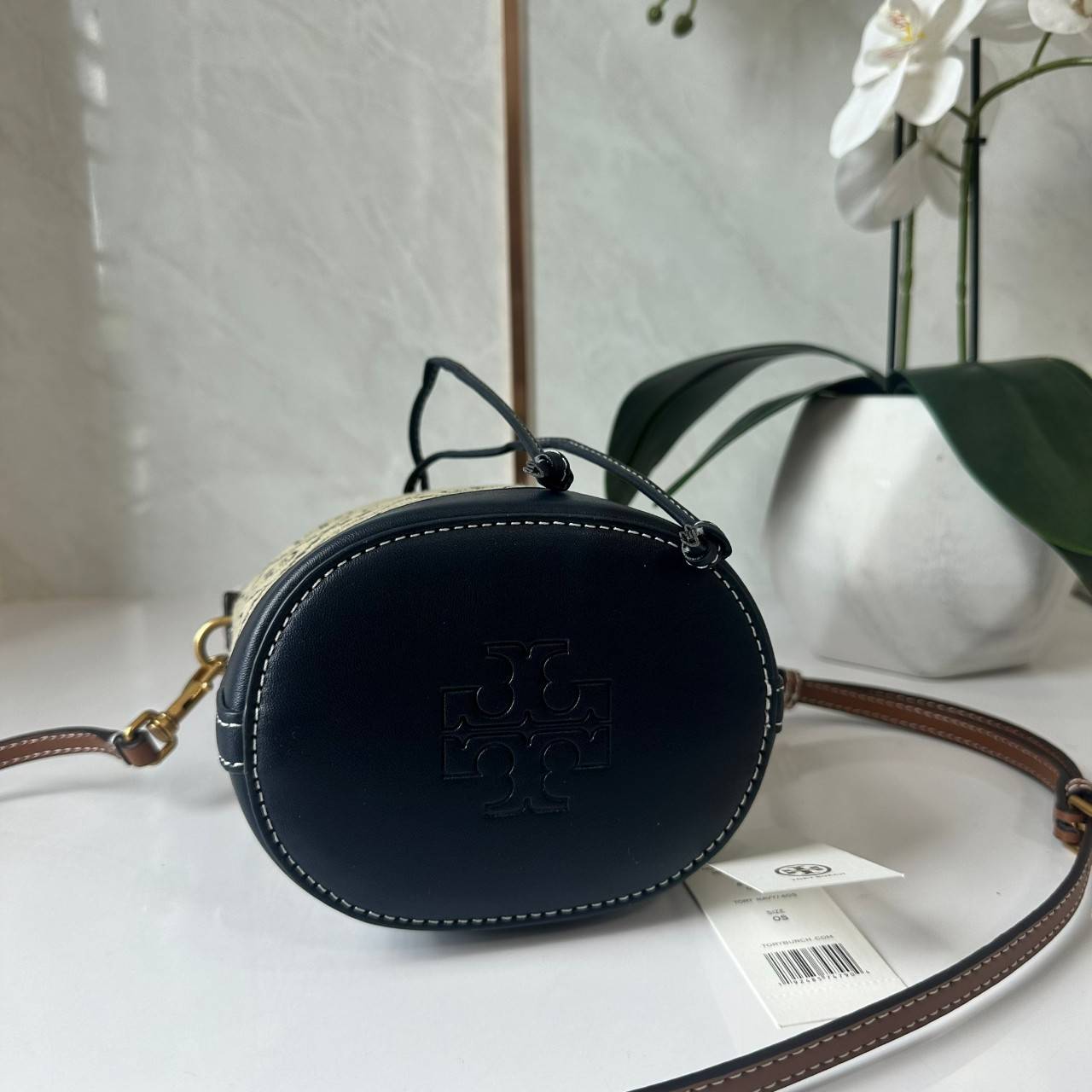 TORY BURCH T MONOGRAM JACQUARD MINI BUCKET BAG กระเป๋าทรงบัคเก็ตไซส์มินิ ทรงยอดนิยมขนาดน่ารัก