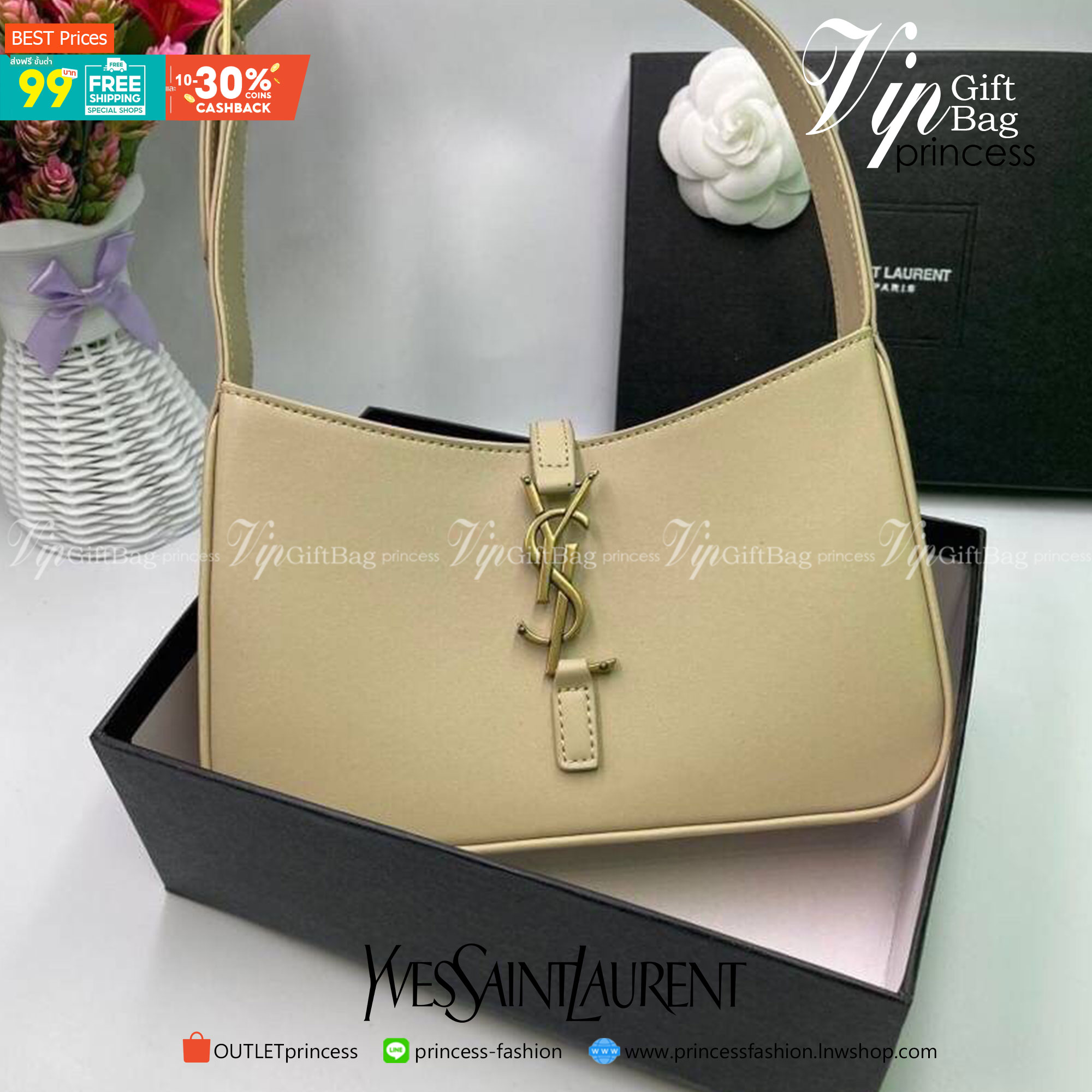 3สี VIP GIFT 】หนังแท้ Saint Laurent Le 5 à 7 Leather Hobo Bag รุ่นยอดนิยม รุ่นหายาก รุ่นที่สาวๆตามหา ใบนี้เลย!! สวยหรู กระเป๋าสะพายไหล่ ดีไซน์อยู่ทรง คลาสสิคแฝงความหรูด้วยโลโก้สีทองอร่ามโดดเด่น วัสดุหนังเรียบ สาวๆที่รออยู่ต้องรีบจัด รีบมีเป็นของตัวเองกันน