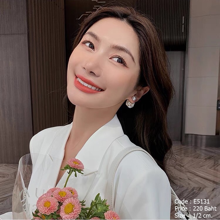 ต่างหูมุกหน้า-หลัง แต่งดอกไม้และคริสตัล
