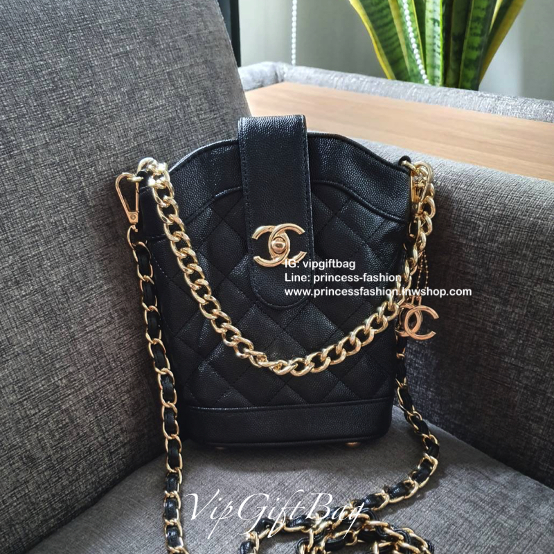 กระเป๋า Chanel Mini Crossbody Twist bag with gold chain