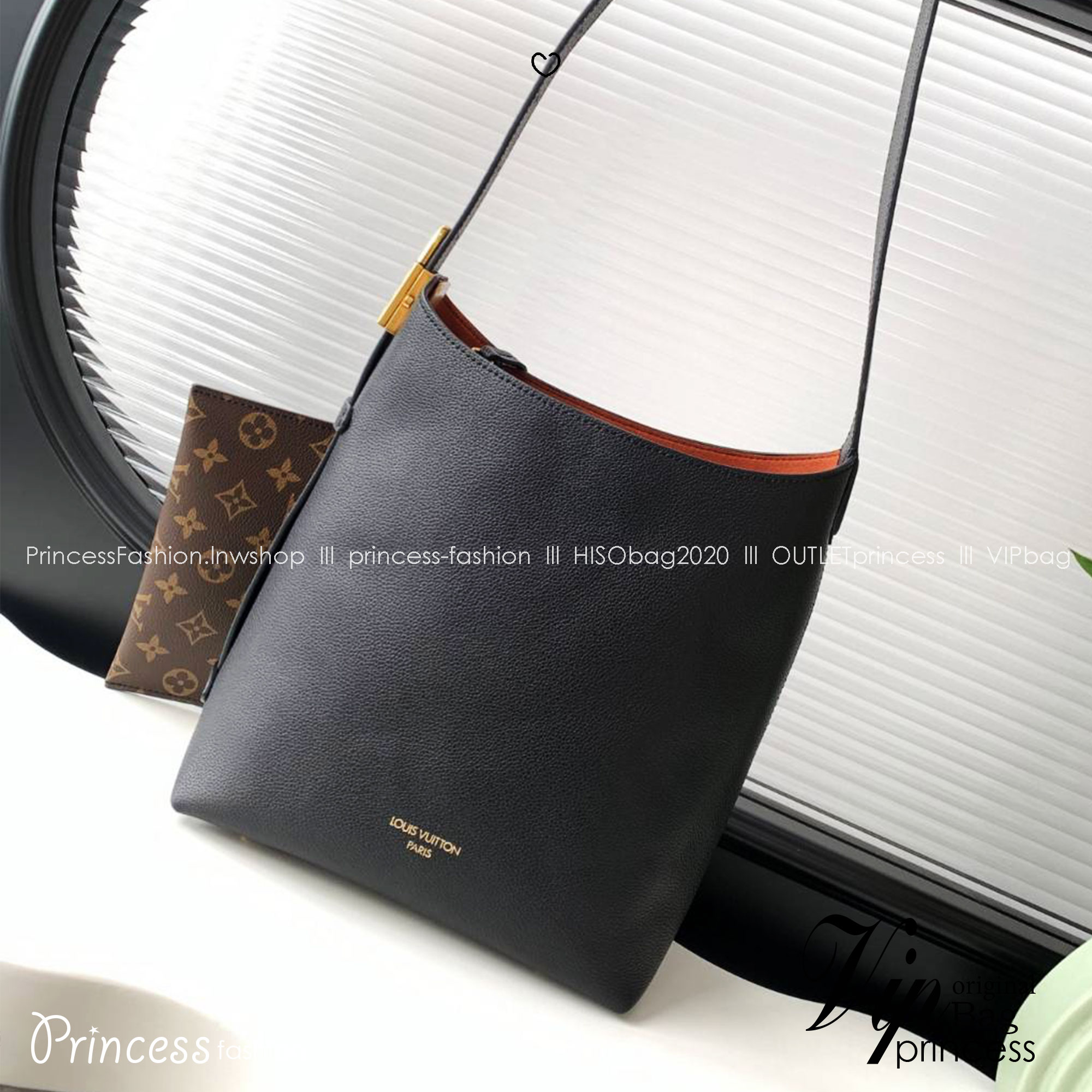 TOP ORI | หนังแท้ LV Low Key Hobo PM Bag เกรดเทียบแท้เทพดีสุด กระเป๋าสะพายทรงโท้ทรุ่นใหม่ เผยความเรียบหรูมีระดับด้วยรูปทรงเรียบง่ายและงานฝีมือประณีตไร้ที่ติ
