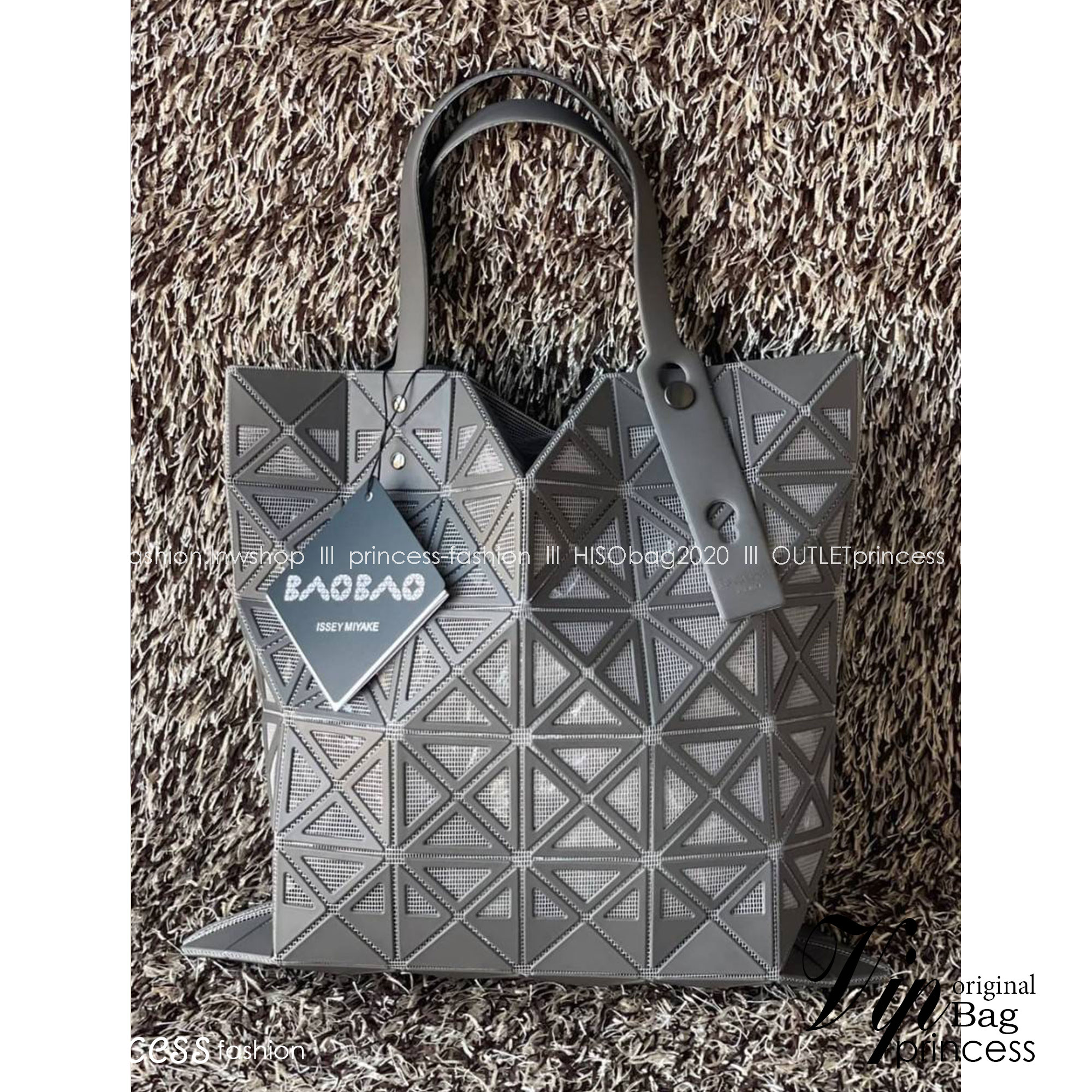Baobao issey miyake frame tote 6x6 / MIYAKE Frame Mesh Tote Bag กระเป๋าที่มองทะลุได้เหมือนตะกร้าและให้ความรู้สึกสดชื่น