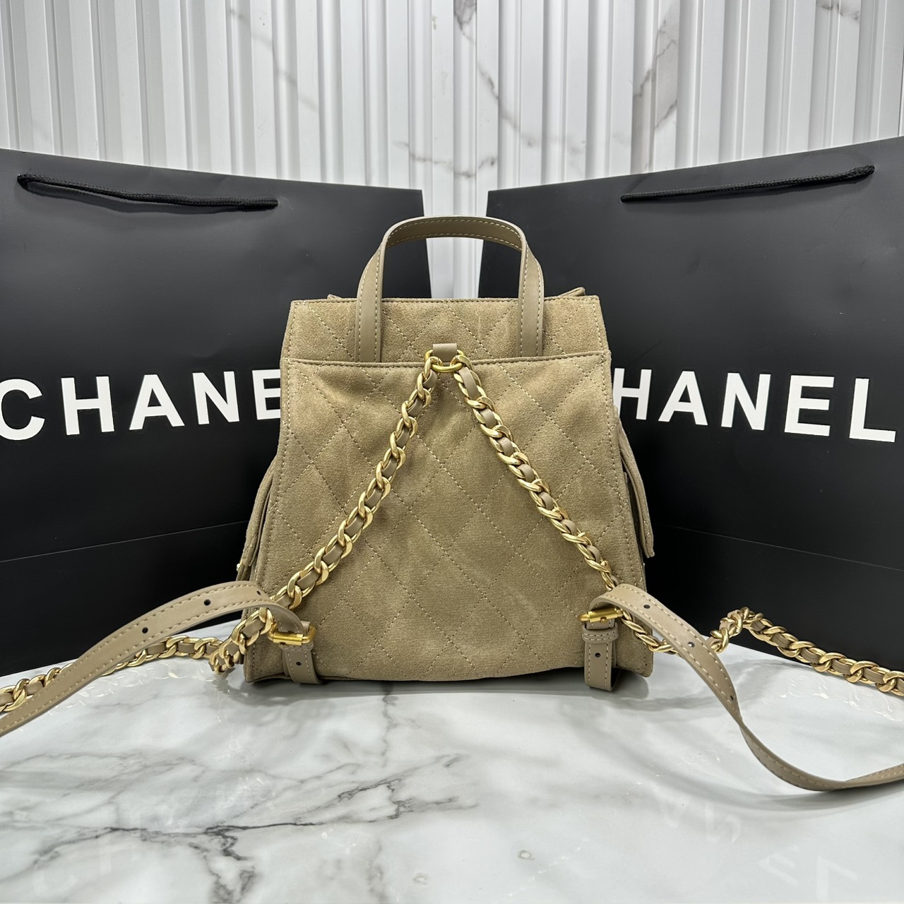 ORI หนังแท้ | Chanel 25 Medium Backpack Suede Beige กระเป๋าสะพายหลัง ดีไซน์ใหม่ล่าสุด สวยเรียบหรูดูแพง