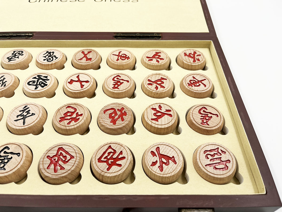 ชุดหมากรุกจีนกระดานไม้ พร้อมที่เก็บตัวหมาก และกระเป๋าสะพาย