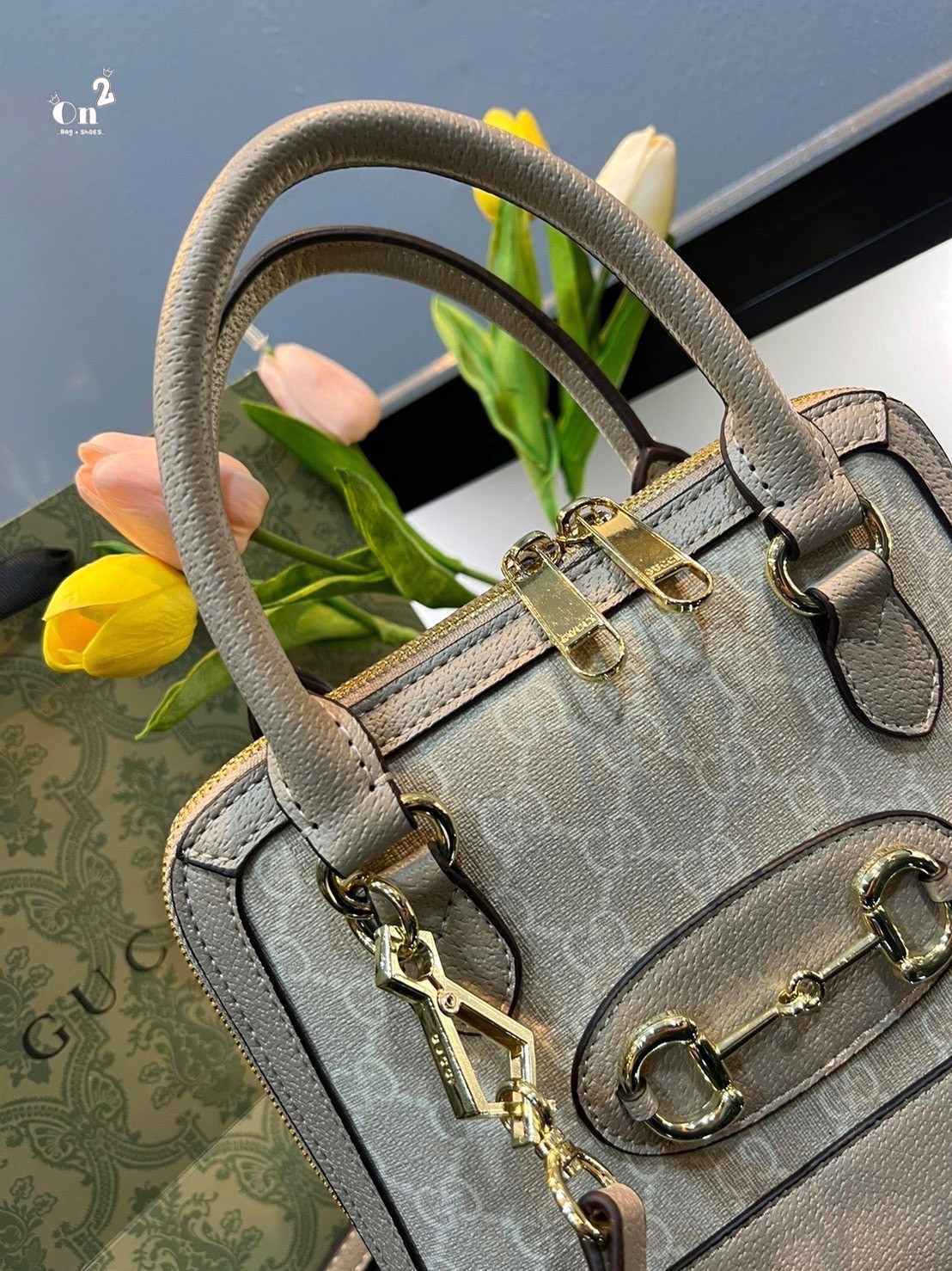 Gucci Horsebit 1955 mini top handle bag กระเป๋าสะพายกุชชี่ รุ่นใหม่ สีใหม่ งานซิปคู่อะไหล่สีทอง มาพร้อมสายสะพายยาวถอดออกถือได้ งานสวยเป๊ะ ปั๊มทุกจุด ราคาสุดคุ้ม ภาพถ่ายจากงานขายจริง ใช้งานต่างประเทศได้