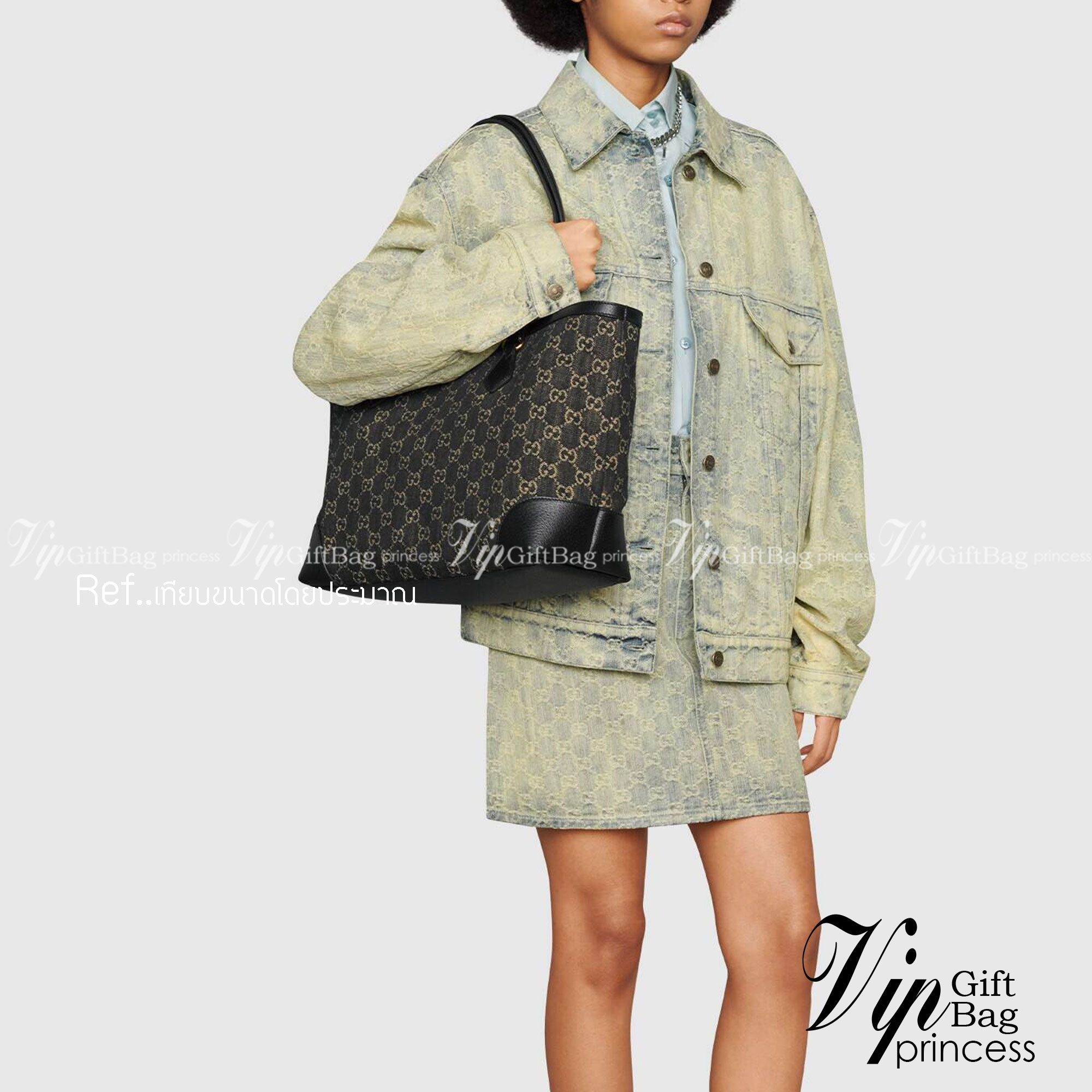 GUCCI Ophidia medium tote with Web / GUCCI Shopping Bag เกรดออริจินอล กระเป๋าสะพายทางโท้ทใบใหญ่ ดีไซส์ร่วมสมัยลวดลาย GG โมโนแกรมที่นำเสนอพร้อมความรู้สึกร่วมสมัยผ่านการใช้ผ้าเดนิมสีดำและสีขาวงาช้าง ภาพถ่ายจากงานขายจริง ใช้งานต่างประเทศได้