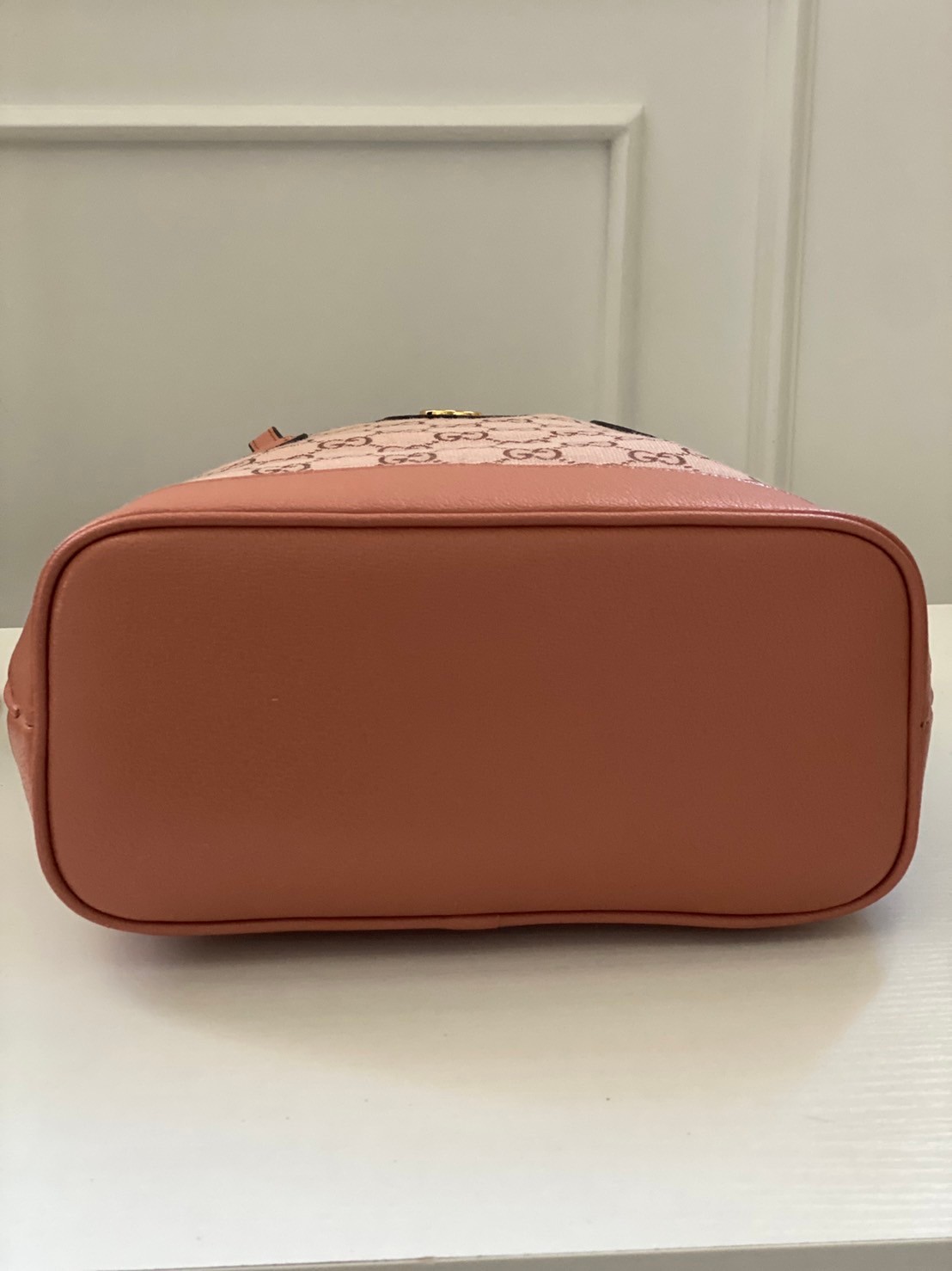 GUCCI TOTE BAG / GUCCI OPHIDIA SMALL GG TOTE BAG in Pink เกรดออริ สลับแท้ (พร้อมส่งที่ไทย) ใช้งานต่างประเทศได้ หนังสวยลายพิมพ์คมชัด ภาพถ่ายจากงานจริง กระเป๋าทรงโท้ท สีใหม่ ชมพูพาสเทล