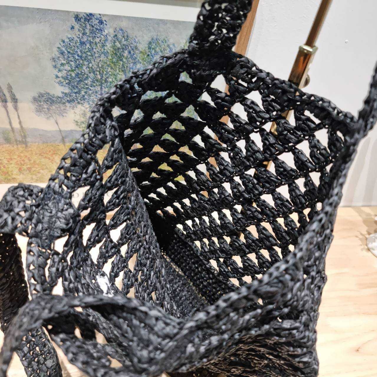 RADA CROCHET TOTE BAG กระเป๋าสะพายทรงโท้ทลายสาน สวยไม่ซ้ำใคร สไตล์บีช เหมาะมากกับการสะพายไปเที่ยวทะเล หรือจะใช้ในวันสบายๆก็ตอบโจทย์