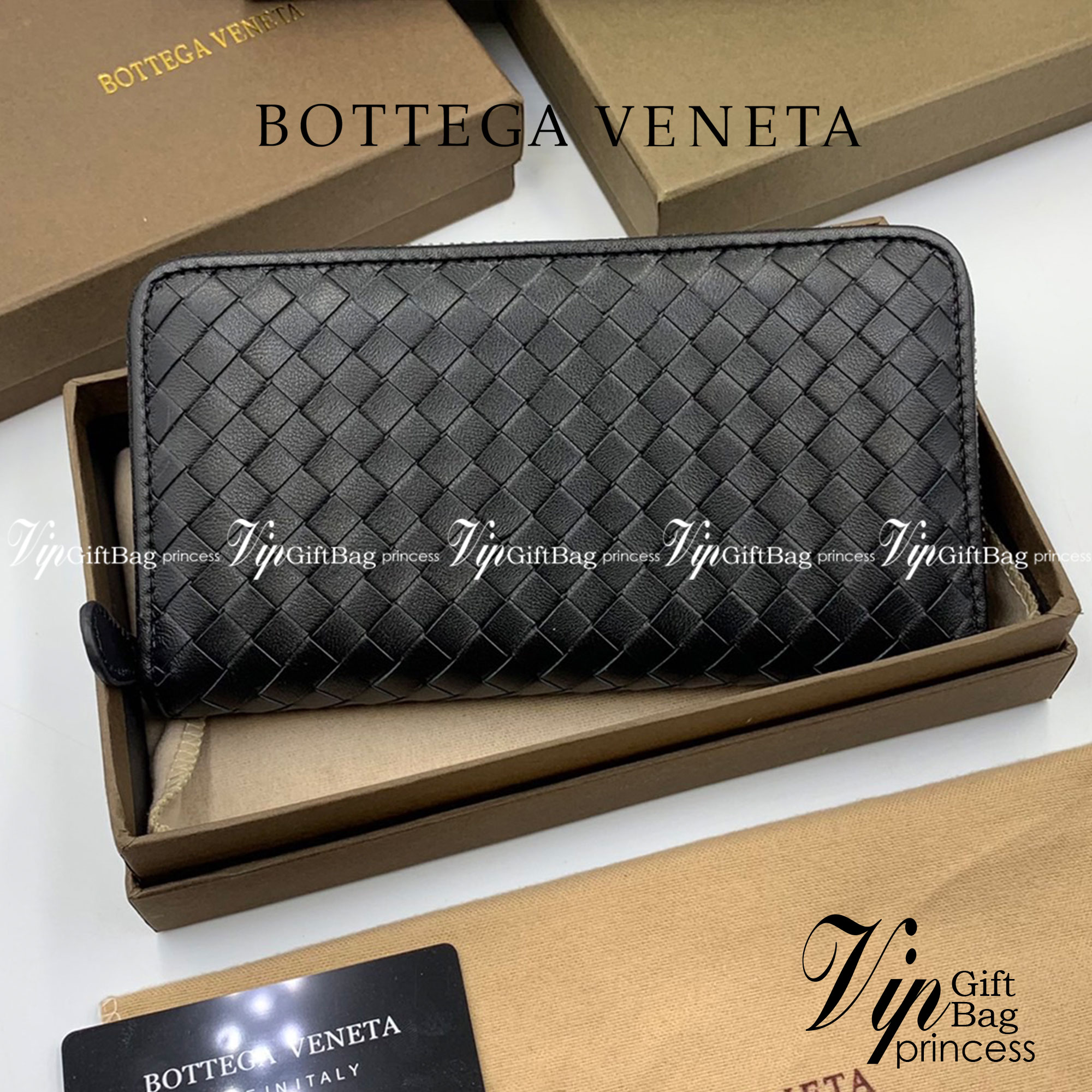 หนังแท้ BOTTEGA VENETA LONG WALLET ZIP AROUND / BV Wallet / BV Long Wallet พร้อมส่งที่ไทย กระเป๋าสตางค์ใบยาวซิปรอบ งานหนังแท้ทั้งใบ รุ่นตามหา เป็นรุ่นยอดนิยม ใช้ได้ทั้งหญิงชาย คลาสสิกหยิบมาใช้งานได้บ่อยที่สุด ใช้ทนทานได้นานภาพสินค้าถ่ายจากงานขายจริง ใช้งา