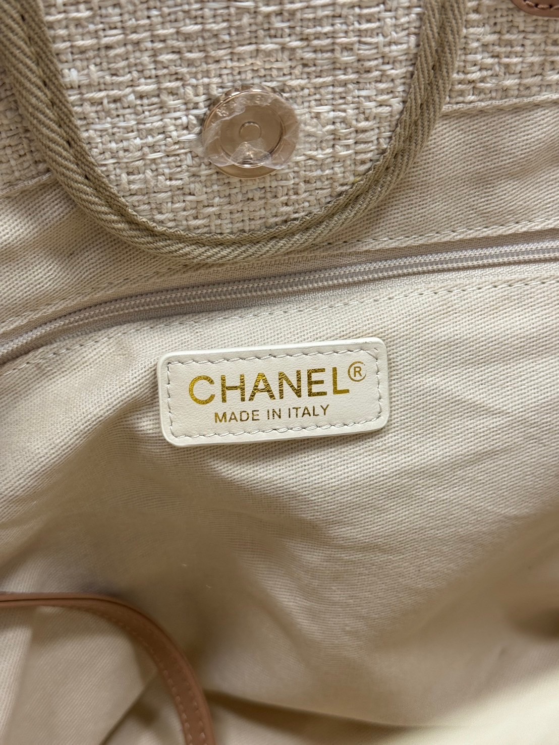 ORI หนังแท้ | Chanel Deauville Tote Bag กระเป๋าสะพายทรงโท้ทช้อปปิ้ง ใบใหญ่ ภายในโล่งกว้าง จุของได้เยอะ