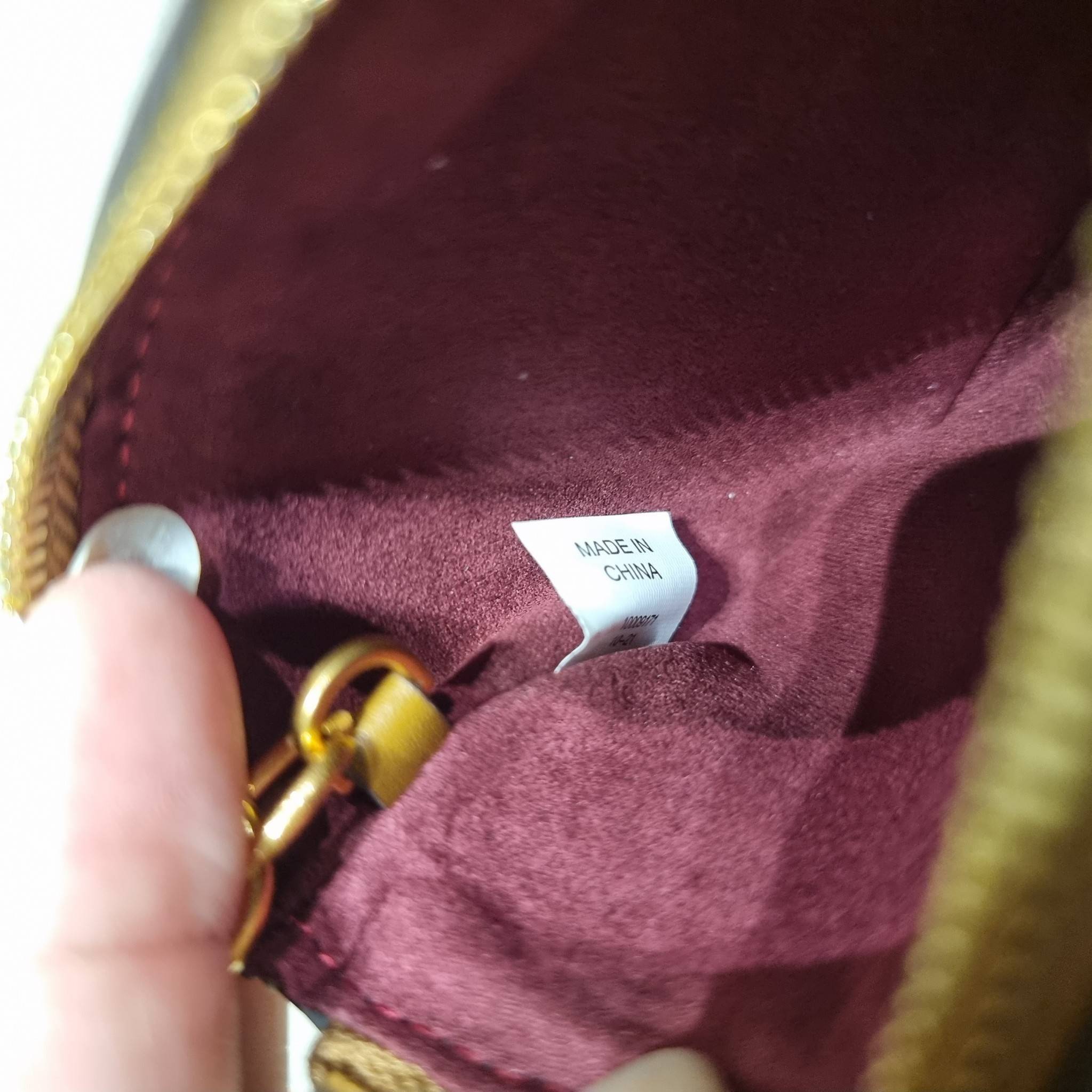 TORY BURCH T MONOGRAM CARD CASE KEY RING ใหม่ล่าสุด กับกระเป๋าเอนกประสงค์สำหรับถนอมบัตร น่ารัก คิ้วท์ๆ ใบจริงน่าใช้มาก