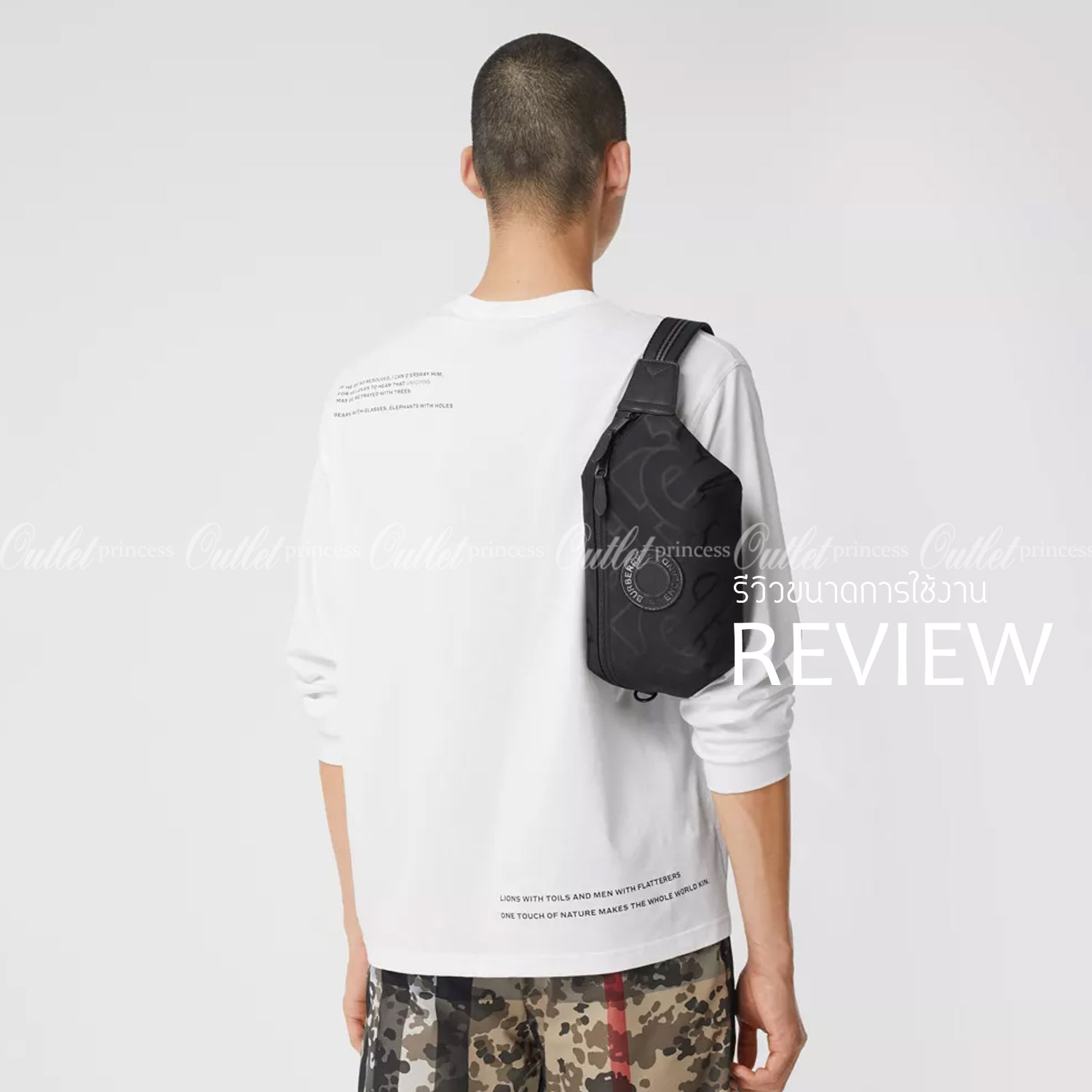 BURBERRY FRAGRANCES MONOGRAM BELT BAG VIP GIFT WITH PURCHASE (GWP) กระเป๋าพรีเมี่ยมกิ๊ฟ Limited จากน้ำหอม BURBERRY วัสดุ100%POLYAMIDE (Nylon & Canvas) น้ำหนักเบามีโลโก้ด้านหน้าเปิดปิดด้วยซิปหัวซิปแบรนด์ ด้านหลังมีช่องซิป ภายในมีโลโก้ใช้ใส่มือถือ กระเป๋าสต