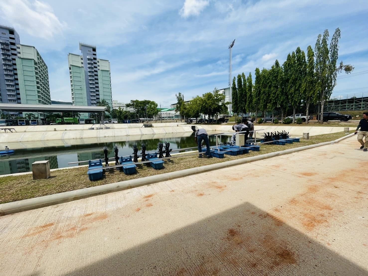 ชุดกังหันตีน้ำพลังงานแสงอาทิตย์ 12 ใบพัด 1 HP (รุ่นพิเศษ) พร้อมใช้งาน จัดส่งทั่วประเทศ