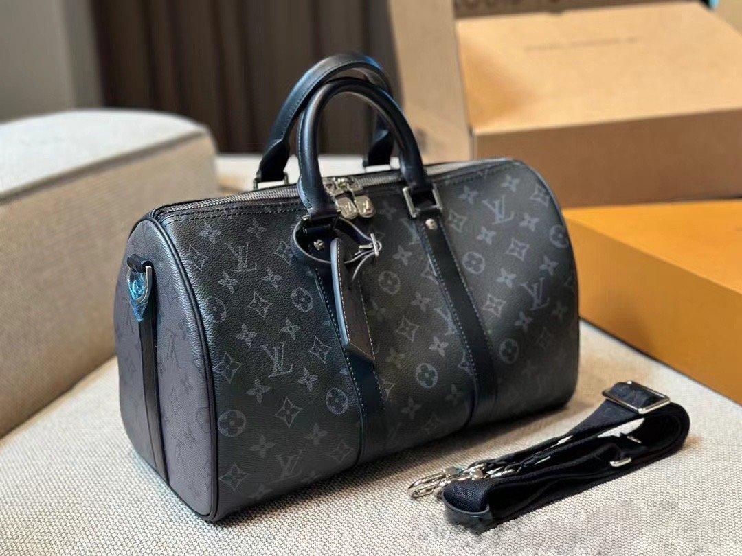 LV Keepall Bandouliere / LV Travel Bag พร้อมส่ง กระเป๋าเดินทางสุดคลาสสิค เรียบหรูมีระดับในวัสดุ Monogram Eclipse แคนวาส