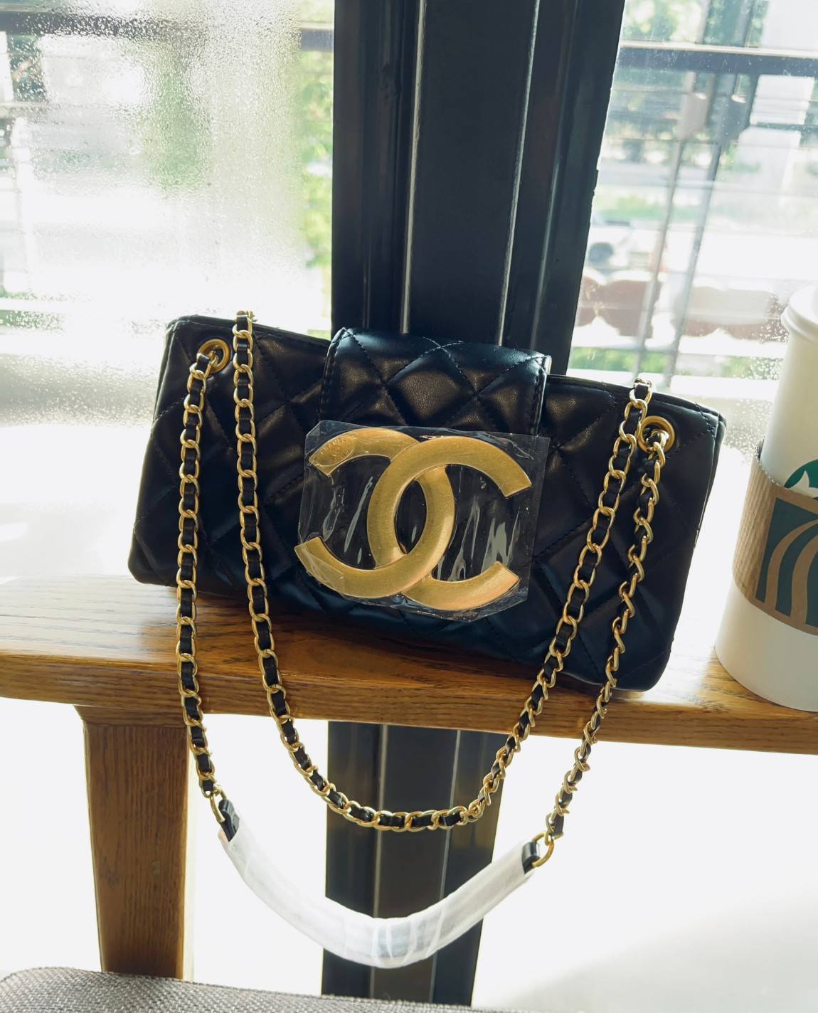 Chanel 24C bag / CHANEL WITH CHAIN / CHANEL Casual Style กระเป๋าสะพายหนังนิ่มลื่นเงาสวย
