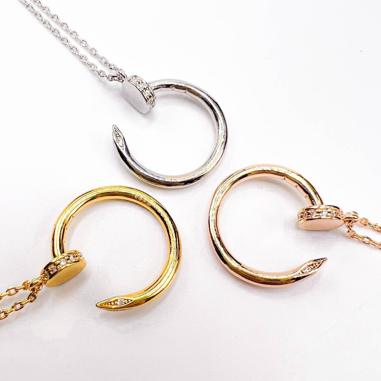 Cartier JUSTE UN CLOU NECKLACE สร้อยคอคาเทียร์ หัวตะปูหัวเพชร เกรดออริจินิล ปั้มทุกจุด วัสดุคุณภาพดี ไม่ลอกไม่ดำ พร้อมกล่องหนาตามแบบปั้มลายแบรนด์ ภาพสินค้าถ่ายจากงานขายจริง ใช้งานต่างประเทศได้