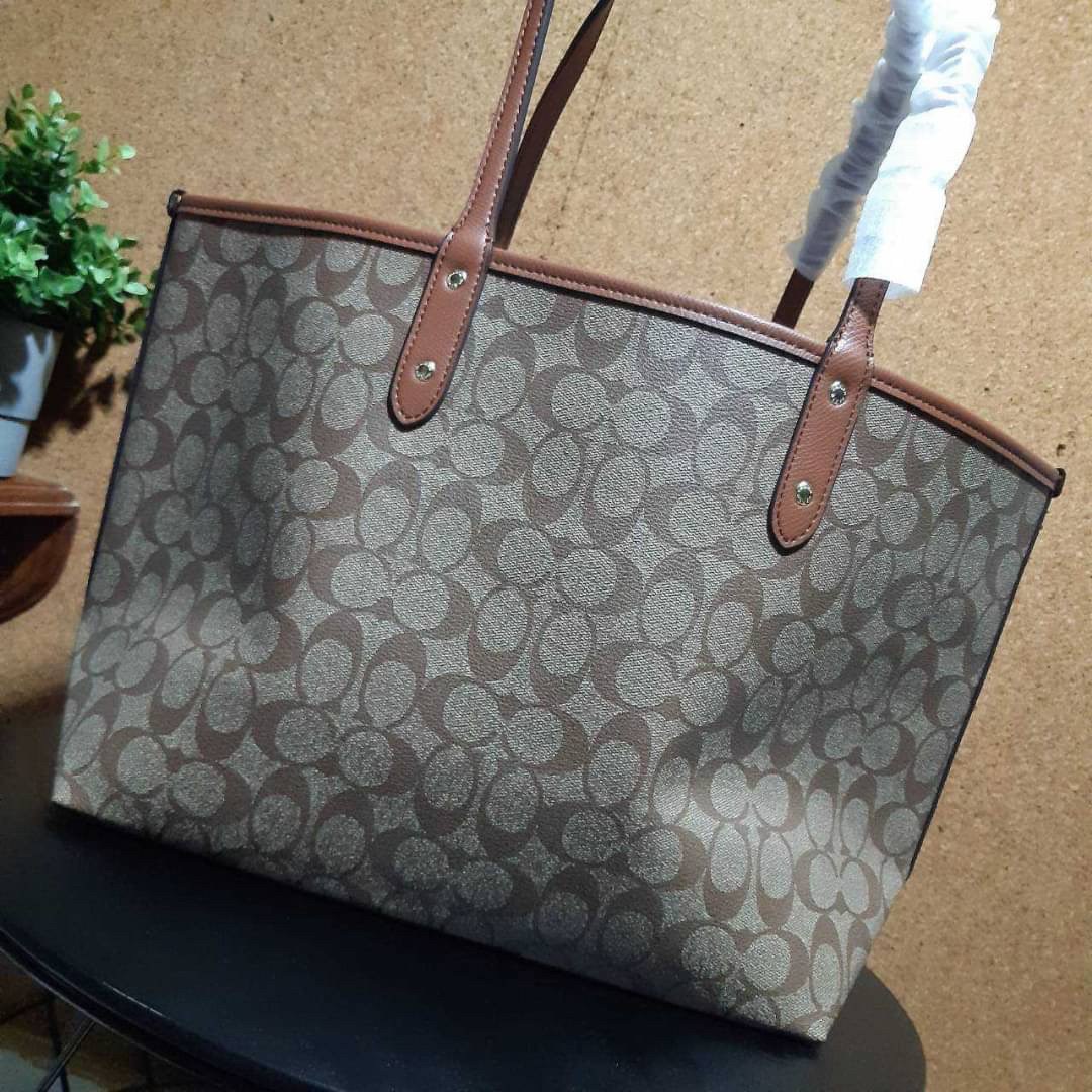 COACH F36658 REVERSIBLE CITY TOTE IN SIGNATURE CANVAS WITH POUCH