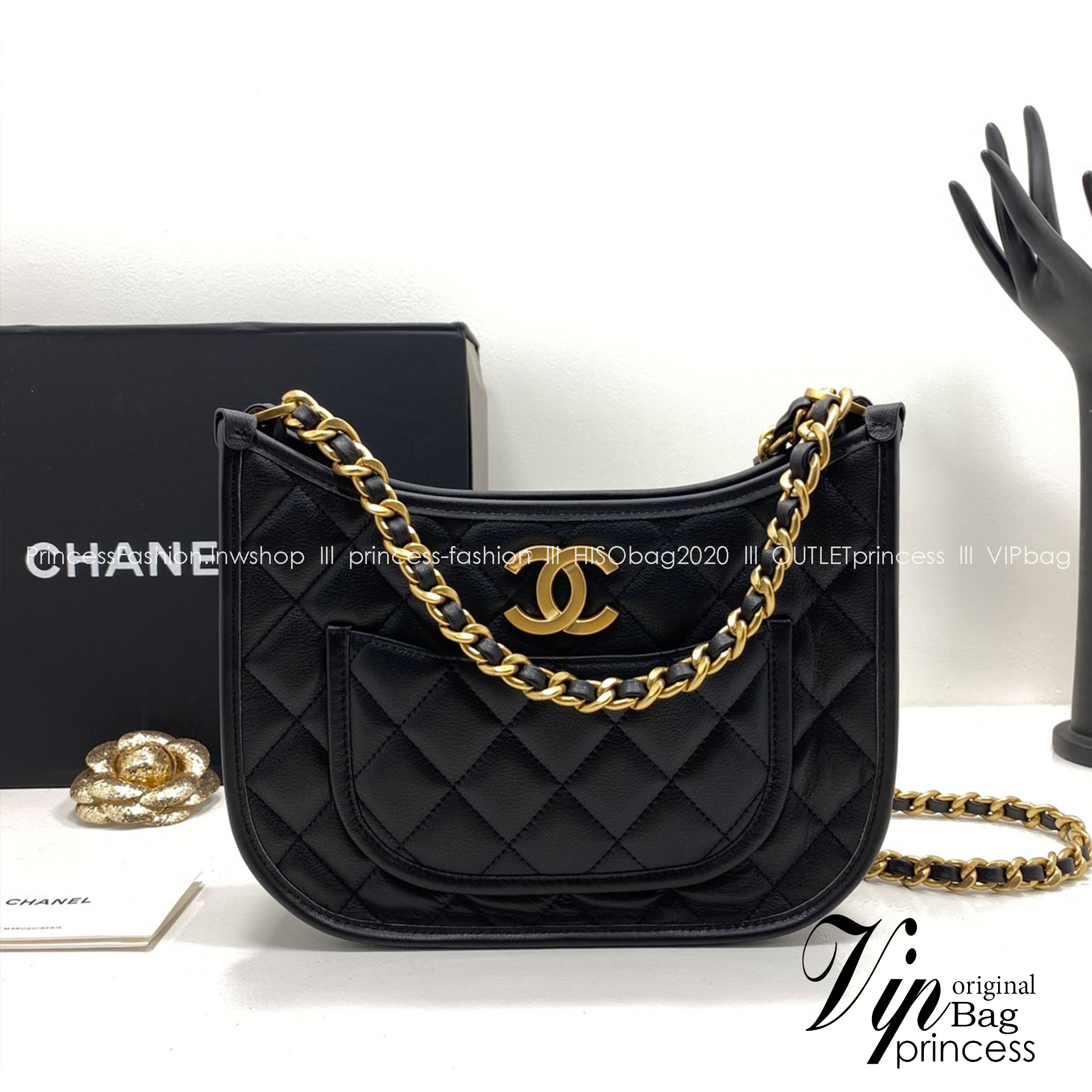Chanel Hobo Bag / CHANEL Casual Style Leather Party Style กระเป๋าสะพายทรงสวยมากค่ะ รุ่นตามหา เป็น every look ได้หลายโอกาส อะไหล่ทองหรูหรา
