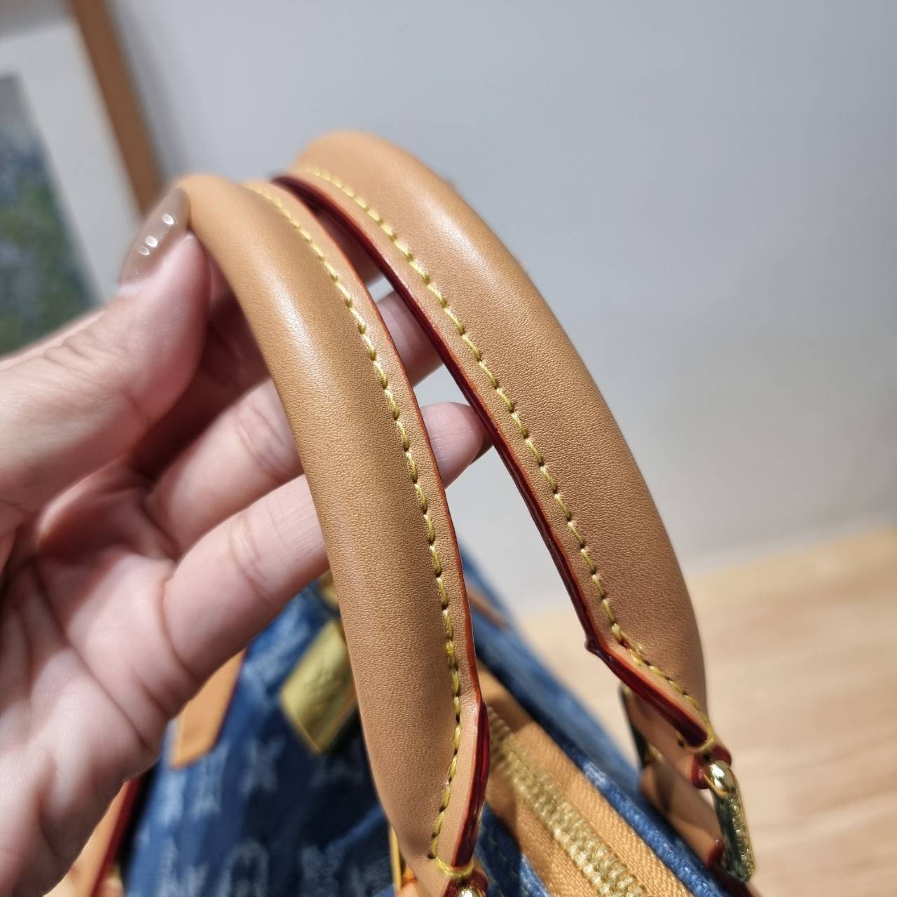 LV speedy 25 denim bag กระเป๋าทรงหมอน รุ่นท็อปฮิต กับดีไซน์ใหม่ต้อนรับฤดูร้น โดดเด่นด้วยการตกแต่งลายพิมพ์ไม่เกร่อ เดนิมสดใส