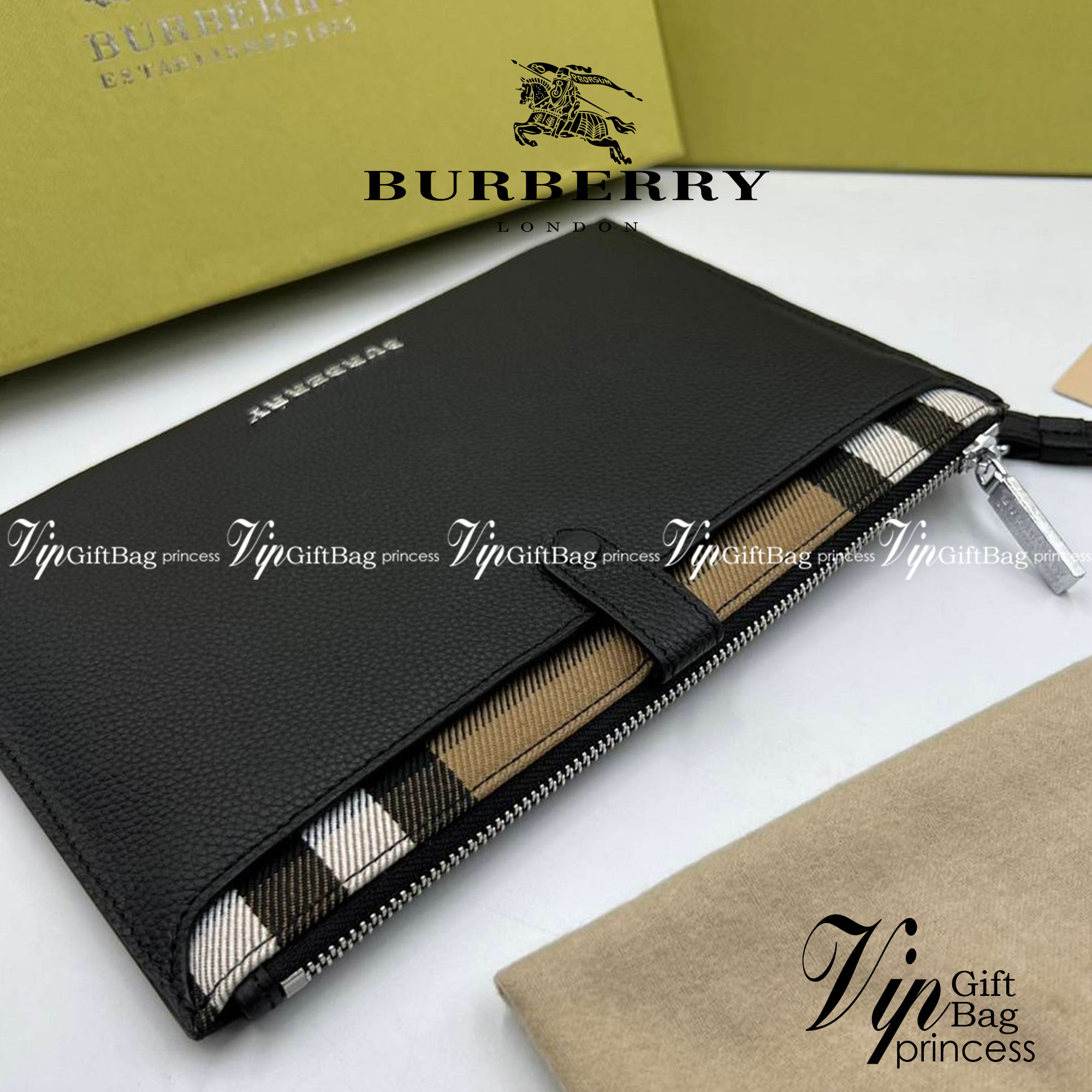 หนังแท้ BURBERRY CLUTCH BAG / BURBERRY Vintage Clutch กระเป๋าทรงคลัชท์ใช้ได้ทั้งหญิง/ชาย Unisex Clutch งานหนังแท้เกรดออริจินอล ภาพสินค้าถ่ายจากงานขายจริง ใช้งานต่างประเทศได้