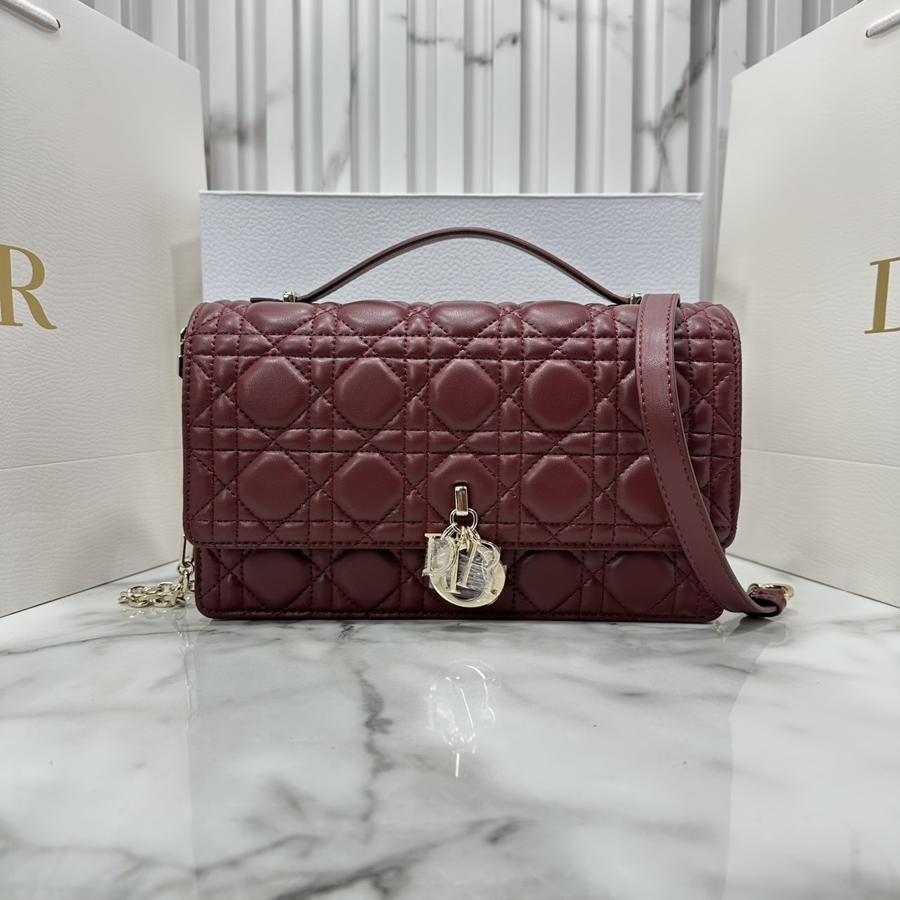 ORI หนังแท้ | My Dior Top Handle / Dior Clutch Bag กระเป๋าสะพายทรงคลัชทันสมัย หรูหราสง่างาม จะถือหรือสะพายก็ดูดีมีระดับ