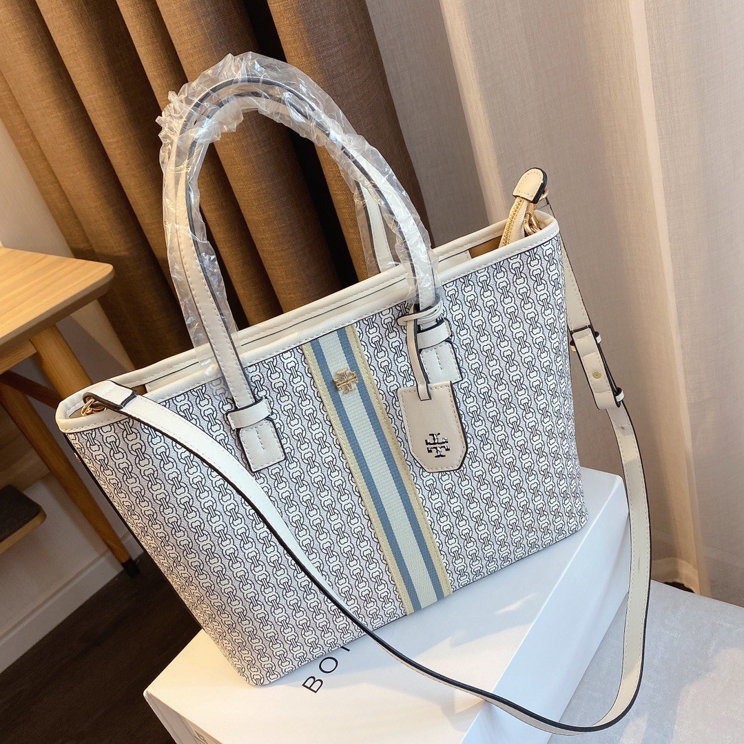 ของแท้ 💯% TORY BURCH TOTE BAG กระเป๋าสะพายไหล่ทรงช้อปปิ้ง ทรงคลาสสิค ฮิตตลอดกาล ทรงสวยขนาดกำลังดี