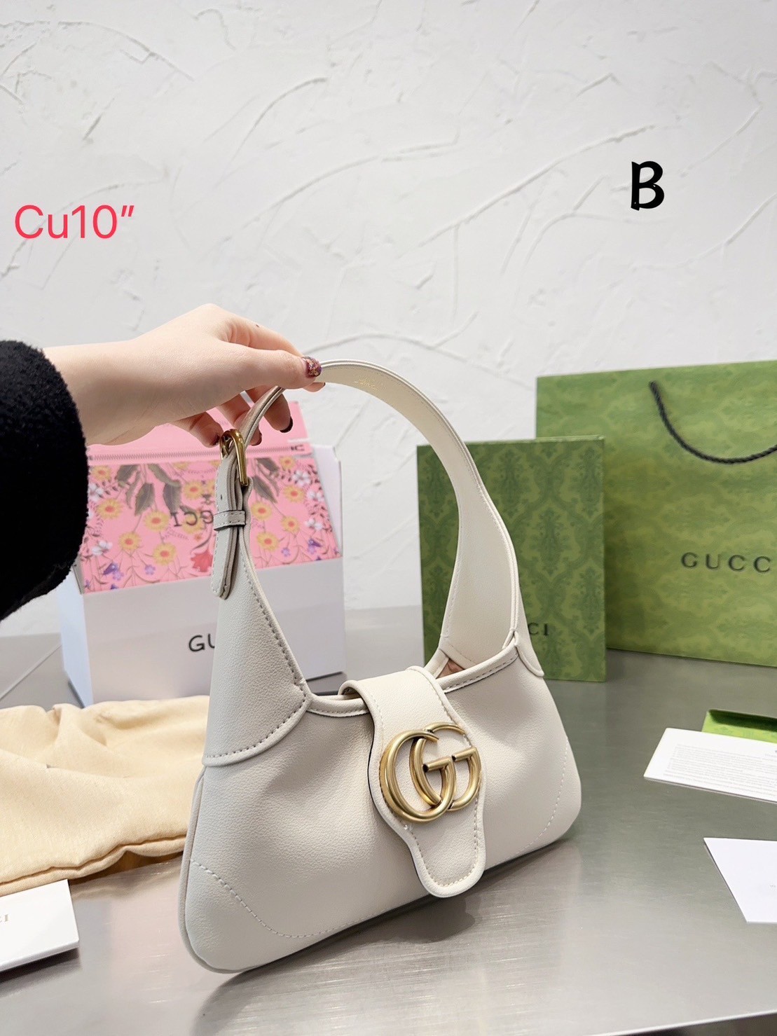 GUCCI Aphrodite small shoulder bag / GG shoulder bag / GUCCI BAG พร้อมส่ง 4 สี กระเป๋าสะพายไหล่ โดดเด่นด้วยโลโก้ใหญ่อะไหล่ทอง งานหนังเต็มใบ ผสานดีไซน์ของความคลาสสิคได้อย่างลงตัว
