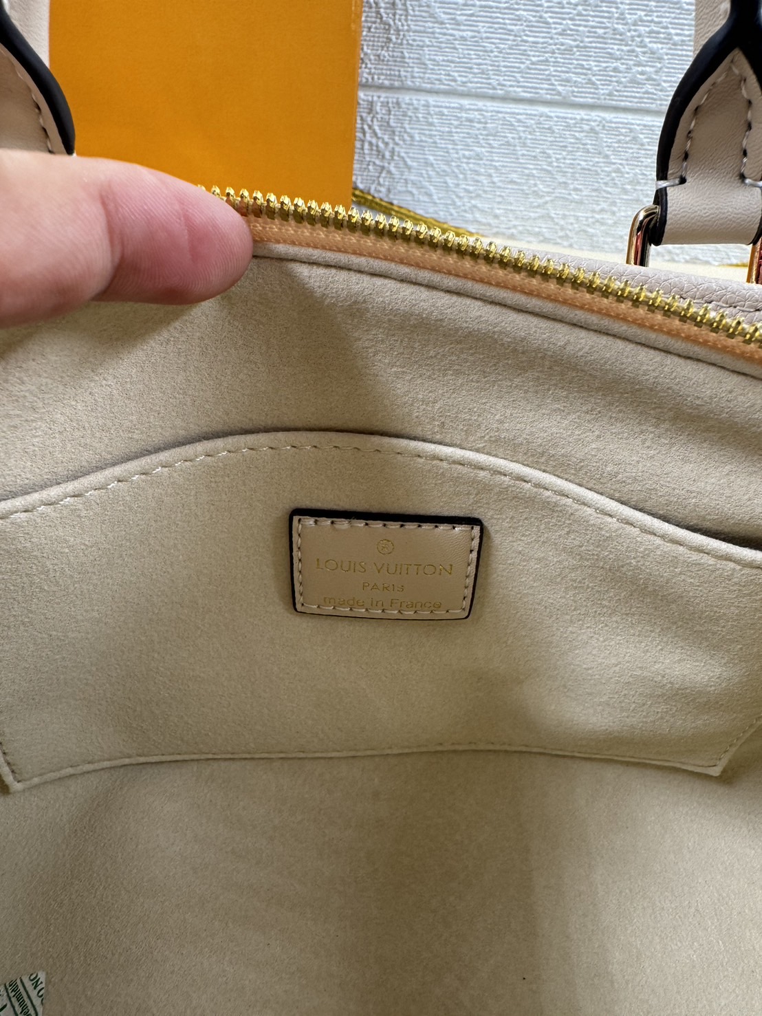 LV OnTheGo East West กระเป๋าทรงโท้ทดีไซน์ใหม่ สัดส่วนลงตัวงดงาม เกรดออริ 1:1 สลับแท้