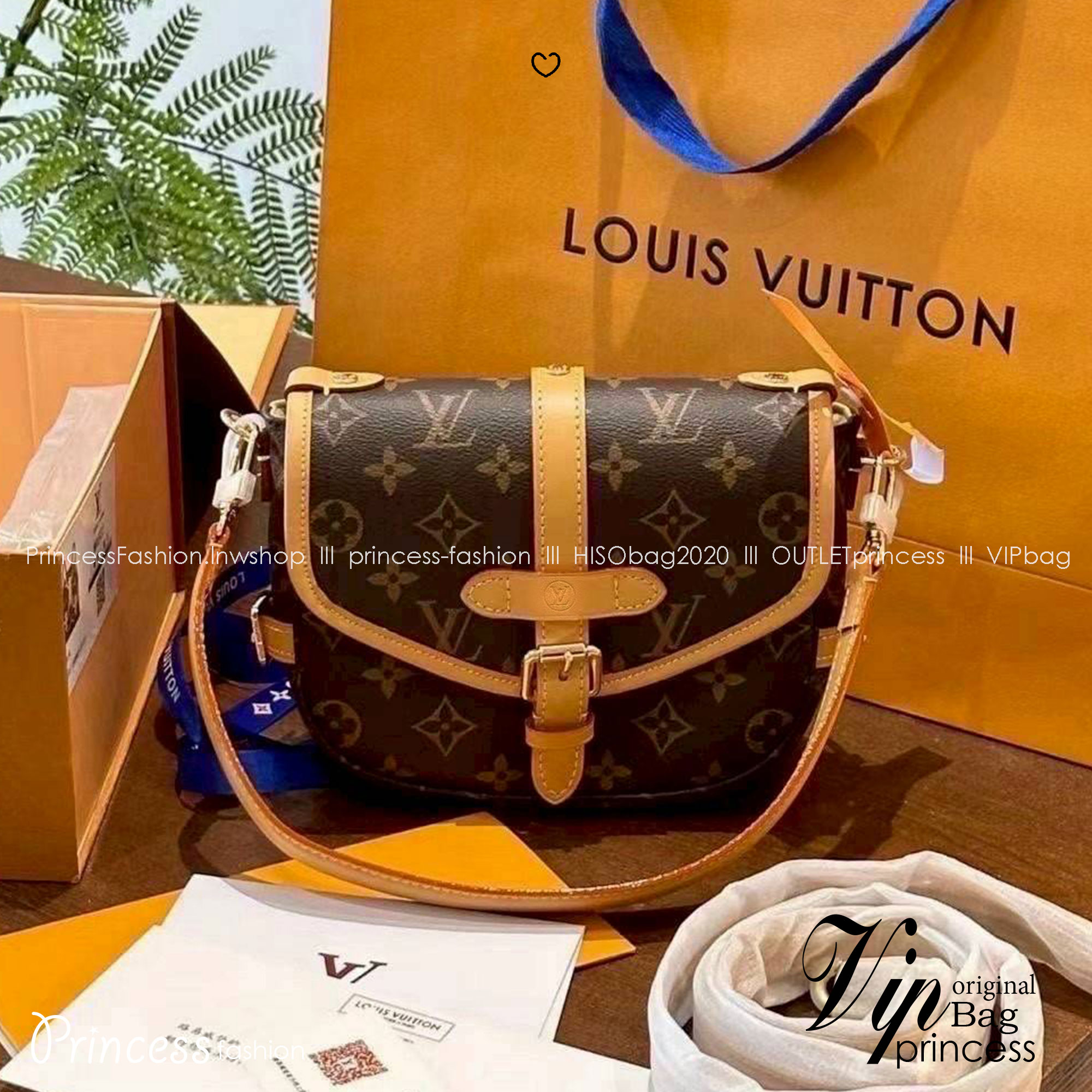LV Saumur BB Monogram Canvas Bag กระเป๋าดีไซน์คลาสสิคแฝงดีเทลความหรู ร่วมสมัยคงเอกลักษณ์ดั้งเดิม รูปทรงอานม้าและหัวเข็มขัด