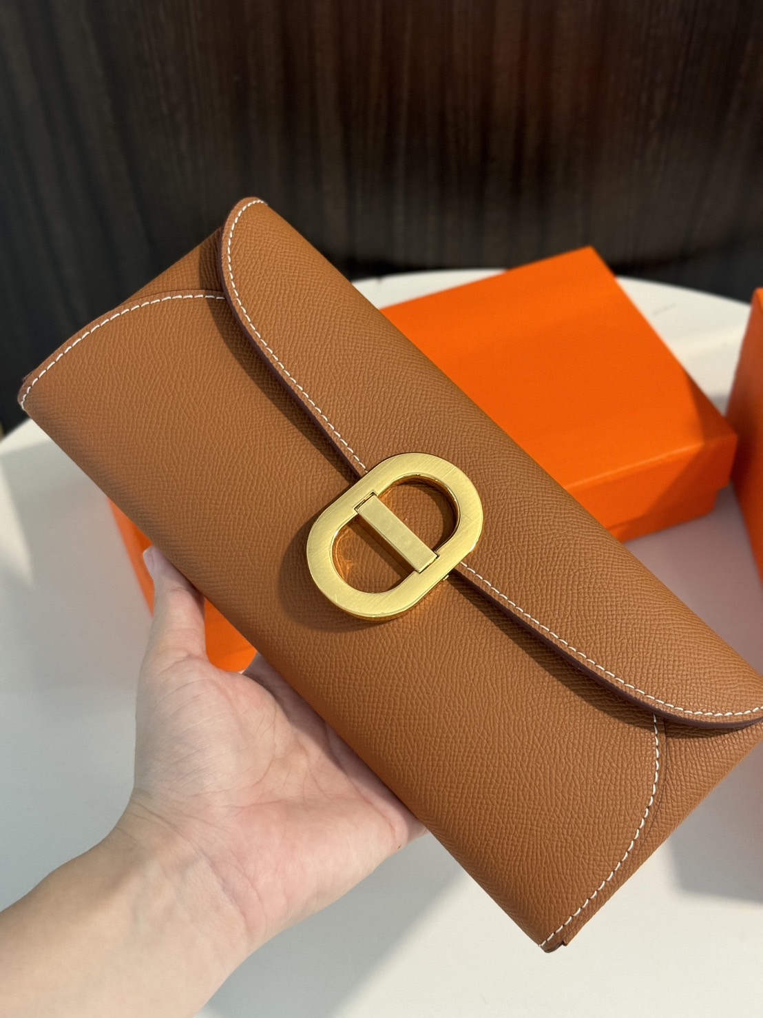 HERMES Chaine d'Ancre To Go wallet กระเป๋าถือสะพายแบรนด์หรู ดีไซส์กระเป๋าสตางค์ใบยาว Long wallet in Epsom Saddle-stitch เกรดออริ สลับแท้ 1:1 ใช้งานต่างประเทศได้ ภาพถ่ายจากงานขายจริง