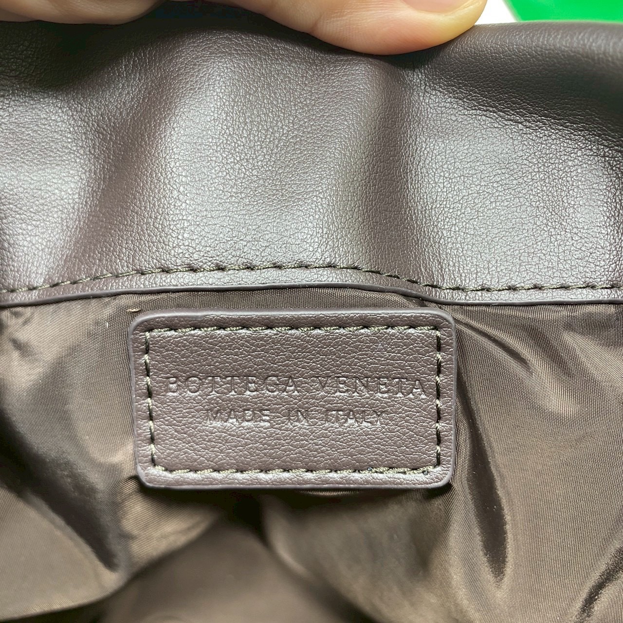 ORI หนังแท้ | Bottega Veneta Dustbag Notte Bag / Bottega Hobo Bag กระเป๋าสะพายดีไซน์สานเป็นเอกลักษณ์ เรียบง่ายไฮคลาส เชือกผูก พร้อมสายสะพายโซ่