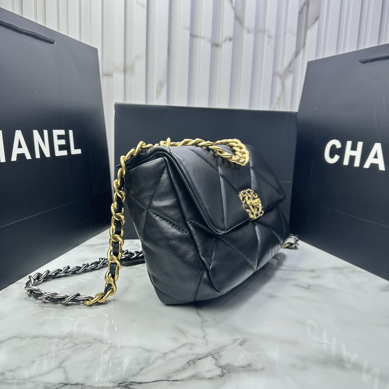 ORI หนังแท้ | CHANEL 19 Flap Bag 25cm กระเป๋าสะพายรุ่นยอดนิยม หนังนิ่มนุ่มลื่น หรูหราระดับตำนาน สวยงามเหนือกาลเวลา