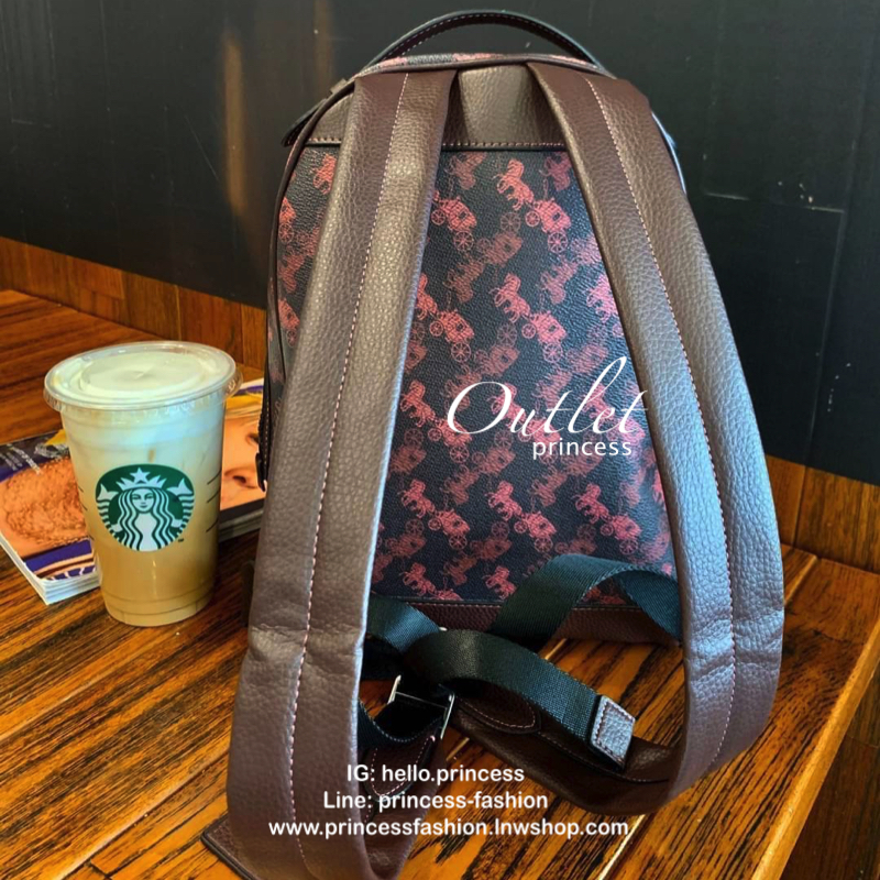 COACH BACKPACK WITH HORSE AND CARRIAGE PRINT AND HEARTS กระเป๋าสะพายหลัง วัสดุ pvc+หนังแท้ ตัวกระเป๋าลายแบรนด์ทั้งใบ ด้านหน้ามีรูปหัวใจโดดเด่นค่ะ พร้อมช่องซิปสำหรับใส่มือถือหรือของจุกจิก เปิดปิดกระเป๋าแบบซิปคู่ ภายในโล่ง ใส่ของจำเป็นได้ครบเลยนะคะ พร้อมช่อ