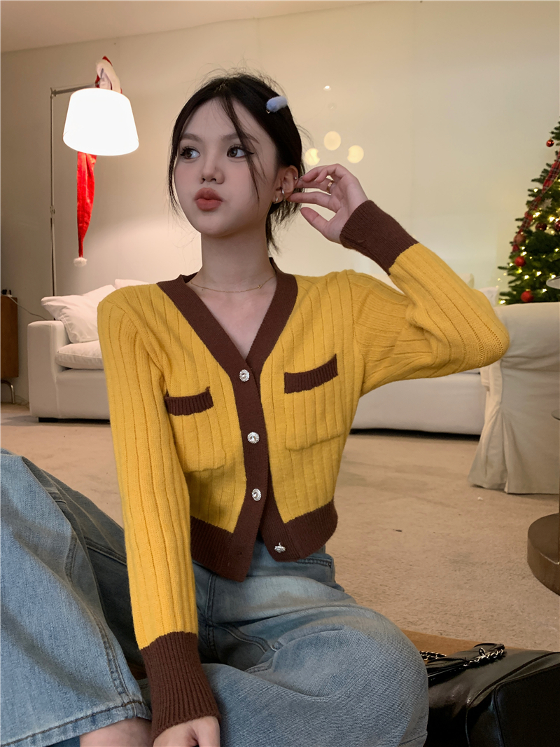 พร้อมส่ง 🥐 Ravee tops เสื้อแขนยาวไหมพรมสีเหลือง (38328)