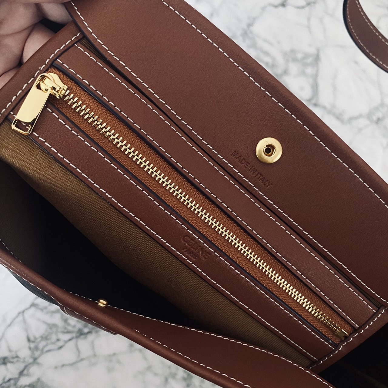 CELINE Cabas in triomphe canvas tote Bag กระเป๋าสะพายทรงโท้ทใบใหญ่ รุ่นยอดนิยม แคนวาสแท้ปั้มลายคมชัด งานสวยหรูคลาสสิคไม่มีเอ้าท์