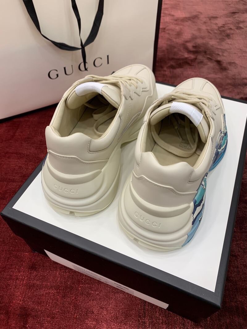 GUCCI Rhyton Wave Print Sneakers
