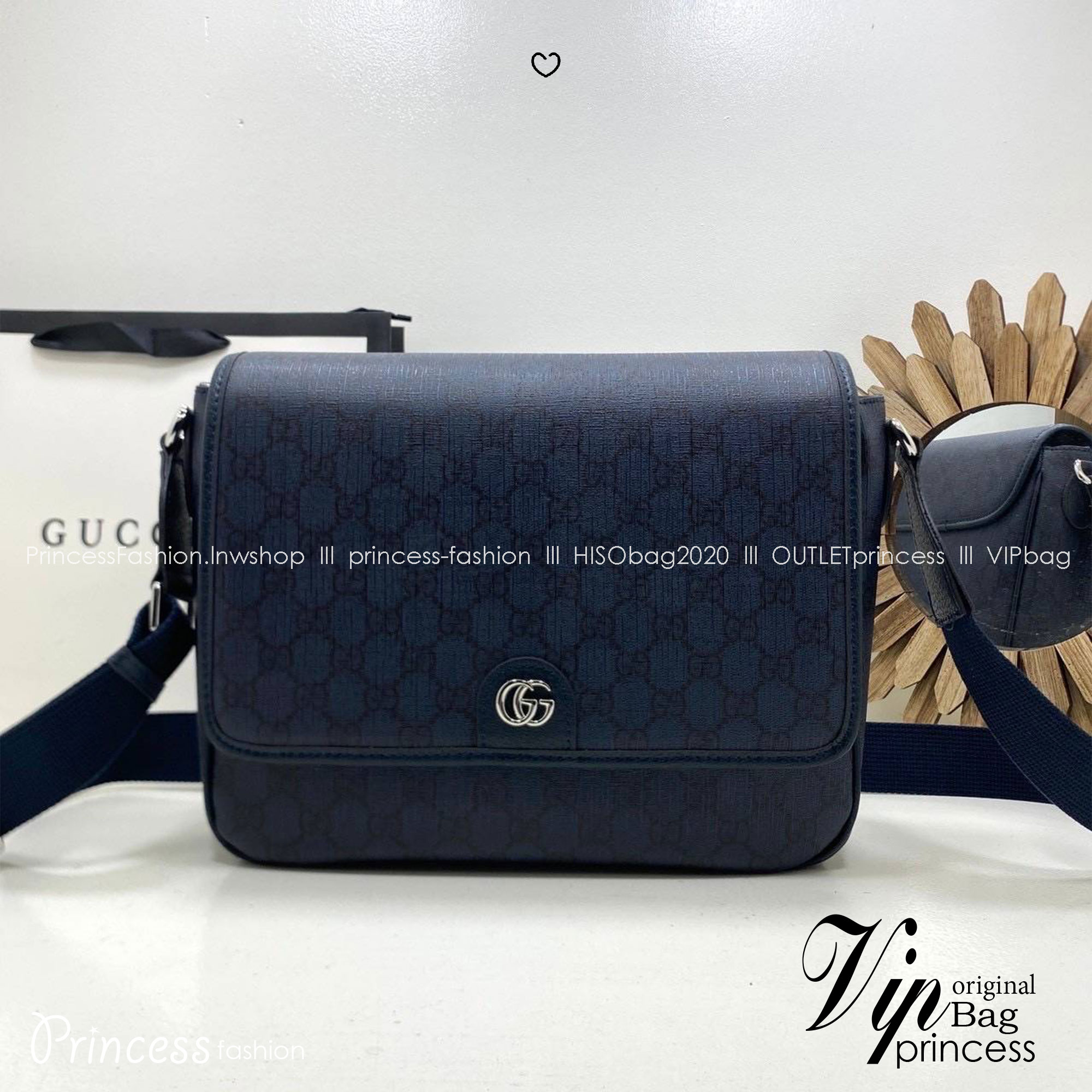 ORI หนังแท้ | GUCCI Ophidia medium messenger bag Navy Blue กระเป๋าสะพายทรงแมสเซ็นเจอร์ Canvas GG Supreme เนื้อผ้าที่เหมาะสำหรับไลน์แอคเซสเซอรี่สำหรับผู้ชาย โดยการเพิ่มกลิ่นอายความโมเดิร์นให้กับดีไซน์ของแบรนด์อันเป็นเอกลักษณ์