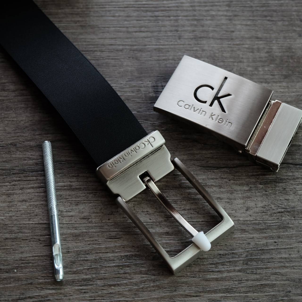 Calvin Klein Belt and Buckle Set เซตสุดคุ้ม!! เข็มขัด + หัวเข็มขัด 2 ชิ้น จะมอบเป็นของขวัญหรือใช้เองก็แนะนำค่ะ