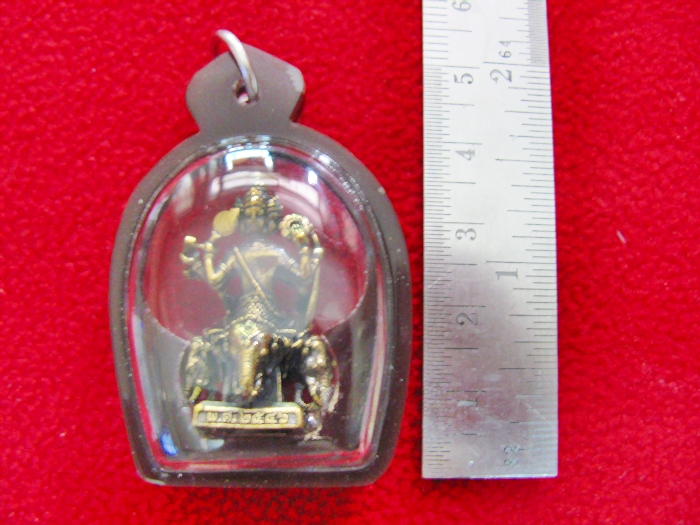 องค์พระพรหมทรงช้าง4เศียรเลี่ยมกรอบดำพร้อมใบคาถาค่ะ