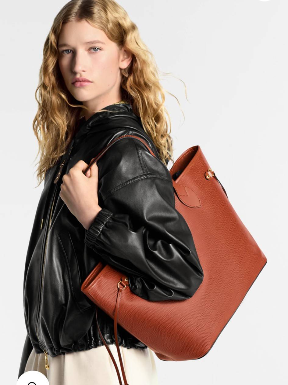 เกรดเทพ Top ORI | LV Neverfull MM Epi Leather กระเป๋าทรงโท้ทเนเวอร์ฟูล หนังแท้เกรดดีสุด หนังลายไม้ พร้อมใบลูก ลายโมโนแกรม ด้านในบุด้วยซับในไมโครไฟเบอร์ ช่องพ็อกเก็ต ซิป 1 ช่อง งานสวยมาก ตัดเย็บดีทุกจุด 🤍 เกรดเทพออริจินอล สลับแท้ 1:1