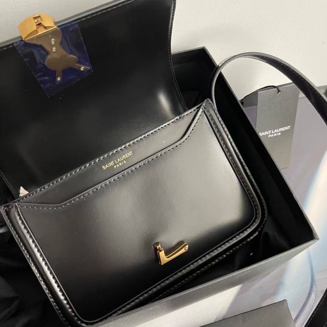 YSL Solferino crossbody bag 19cm คอลเล็คชั่นน้องโรเซ่ ROSE BLACKPINK ที่สุดแห่งความคลาสสิก เกรดออริจินอล หนังสวยมาก กระเป๋าสะพายรุ่นที่สาวๆ ทุกคนควรมีติดตู้ ภาพถ่ายจากงานขายจริง สวยตามรูป ไม่ผิดหวังค่ะ