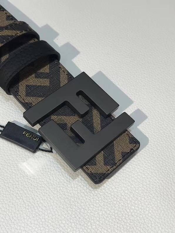 FENDI BELT เข็มขัดหนังแท้ ใช้ได้ 2 ด้าน สุดคุ้มเลยค่ะ พร้อมส่งไอเท็มขายดี! ดีไซน์เรียบหรูเข้ากับทุกลุ๊ค ใช้ได้ทั้งชายหญิง มาพร้อม Original Package ห้ามพลาดค่ะ!