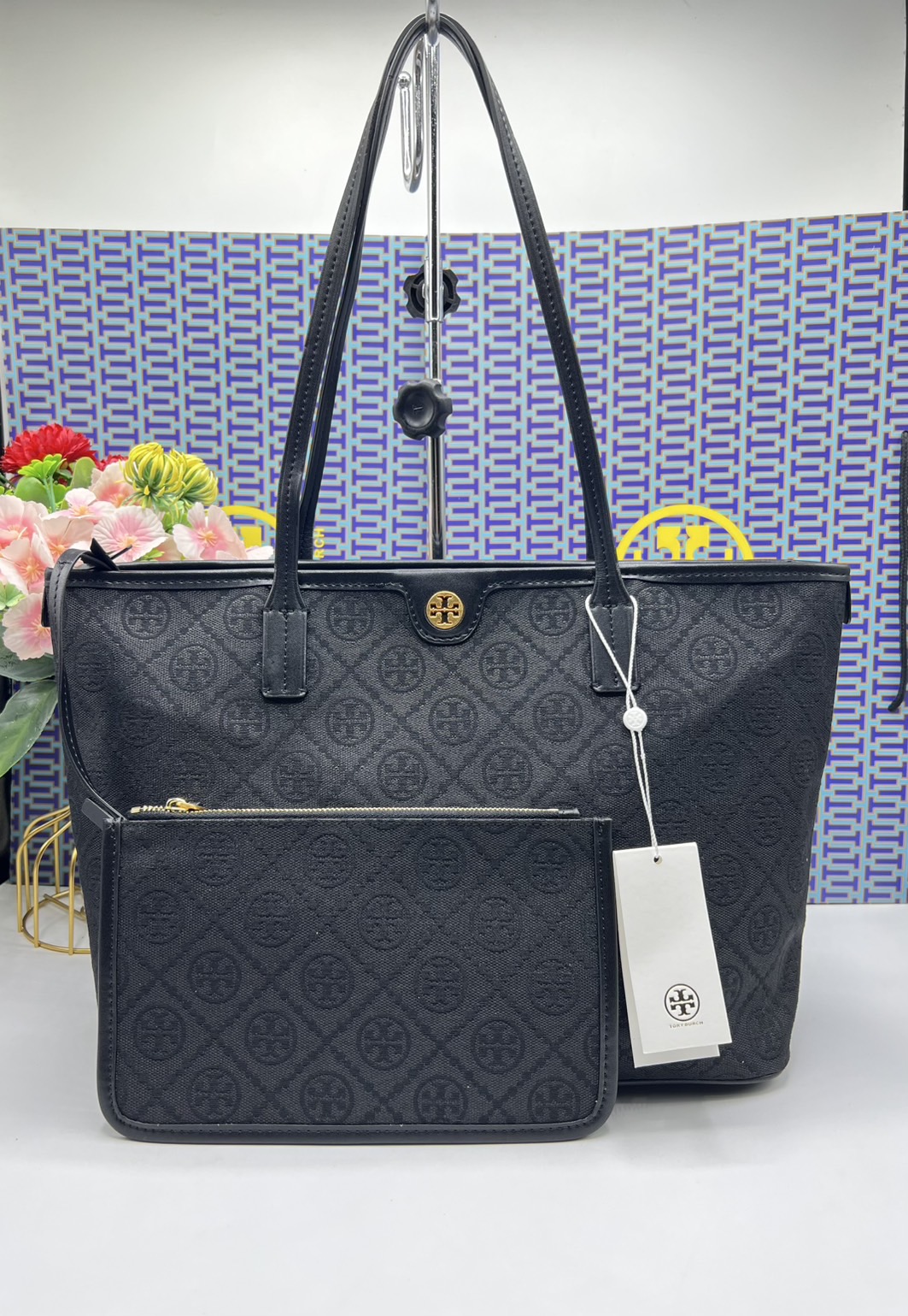 ORI หนังแท้ | Tory Burch T Monogram zip tote bag กระเป๋าทรงโท้ทใบใหญ่ทรงกว้างพร้อมใบเล็กเข้าเซ็ท งานผ้าแจ็คการ์ดตัดขอบหนัง เดอะเบสท์ เซลเลอร์!!