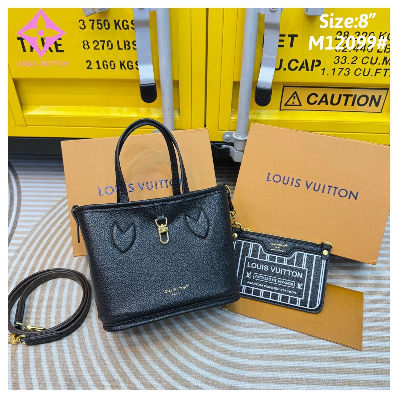 LV Neverfull Bandouliere Inside Out BB Bag Monogram Canvas กระเป๋าทรงโท้ทไซส์เล็ก พร้อมใบลูกพิมพ์ลายแบรนด์สุดไอคอนิก กลับใช้งานได้ 2 ด้านสุดคุ้ม