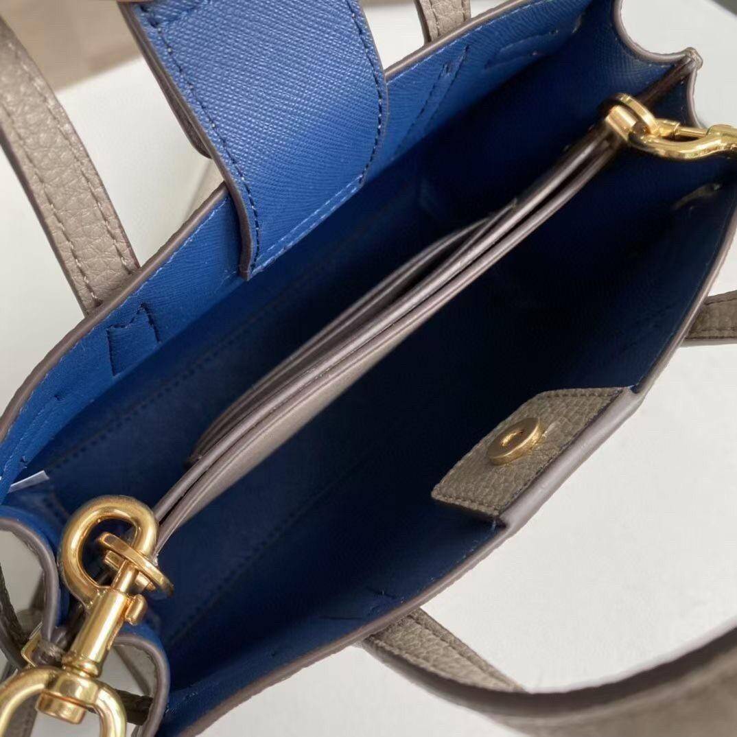 ของแท้ 💯% 】Tory walker Micro Satchel กระเป๋าถือหรือสะพายไหล่ วัสดุหนังแท้ ด้านหน้าประดับโลโก้แบรนด์ อะไหล่ทองสวยหรู