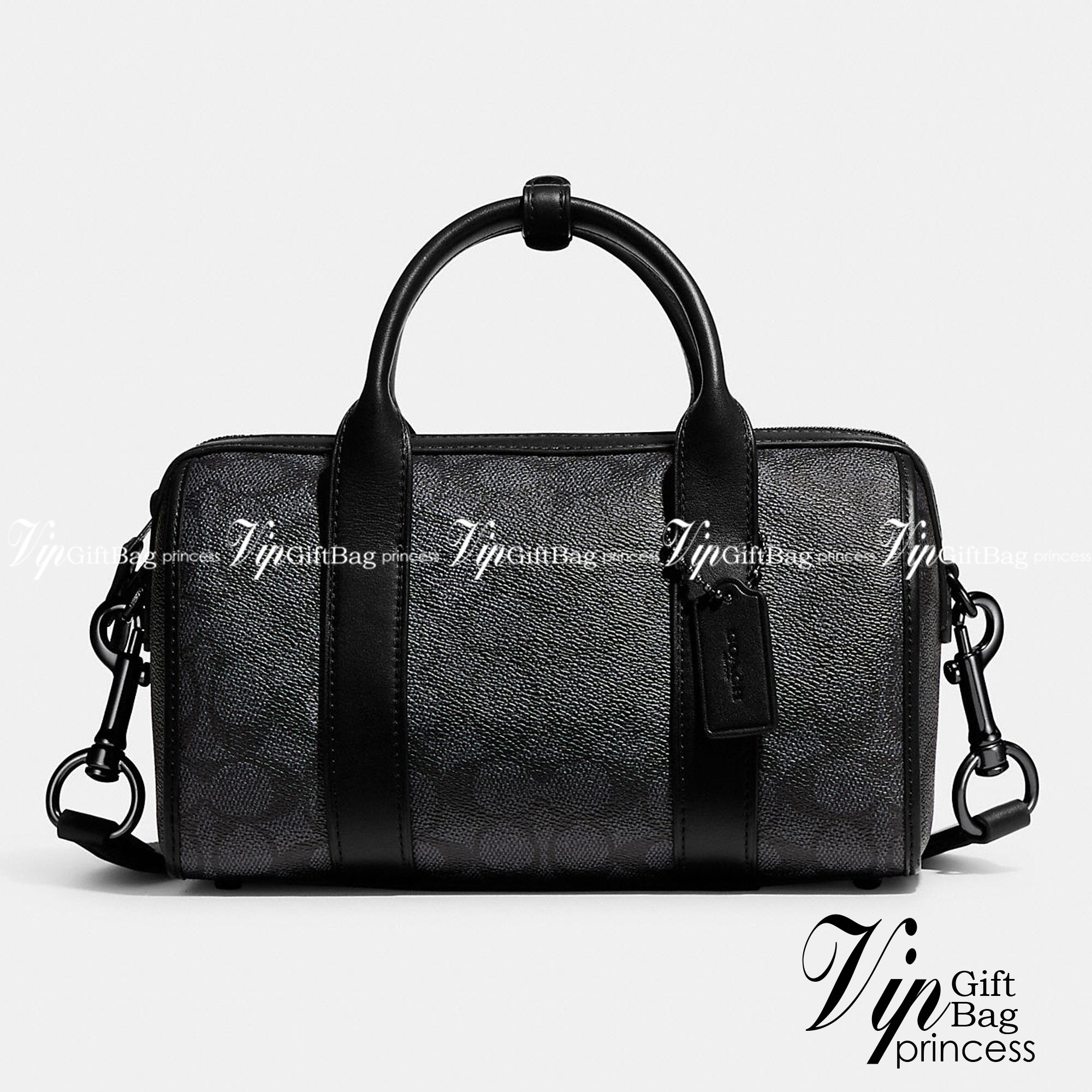 COACH GOTHAM DUFFLE 24 IN SIGNATURE CANVAS CA186 กระเป๋าทรงหมอนรุ่นใหม่สุด 2022 รุ่นนี้สามารถใช้ได้ทั้งชายหญิง หนังแท้อย่างดี นิ่มทรงสวย มากๆค่ะ เปิด-ปิดกระเป๋าแบบซิปคู่ด้านบนมีกระดุมรวบหูหิ้วให้ด้วยนะคะ ภายในกระเป๋าสามารถใส่สัมภาระที่จำเป็นในชีวิตประจำวั