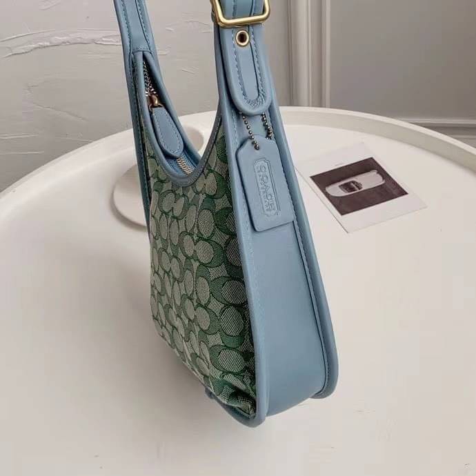 Coach ERGO SHOULDER BAG Glovetanned leather One credit card slot